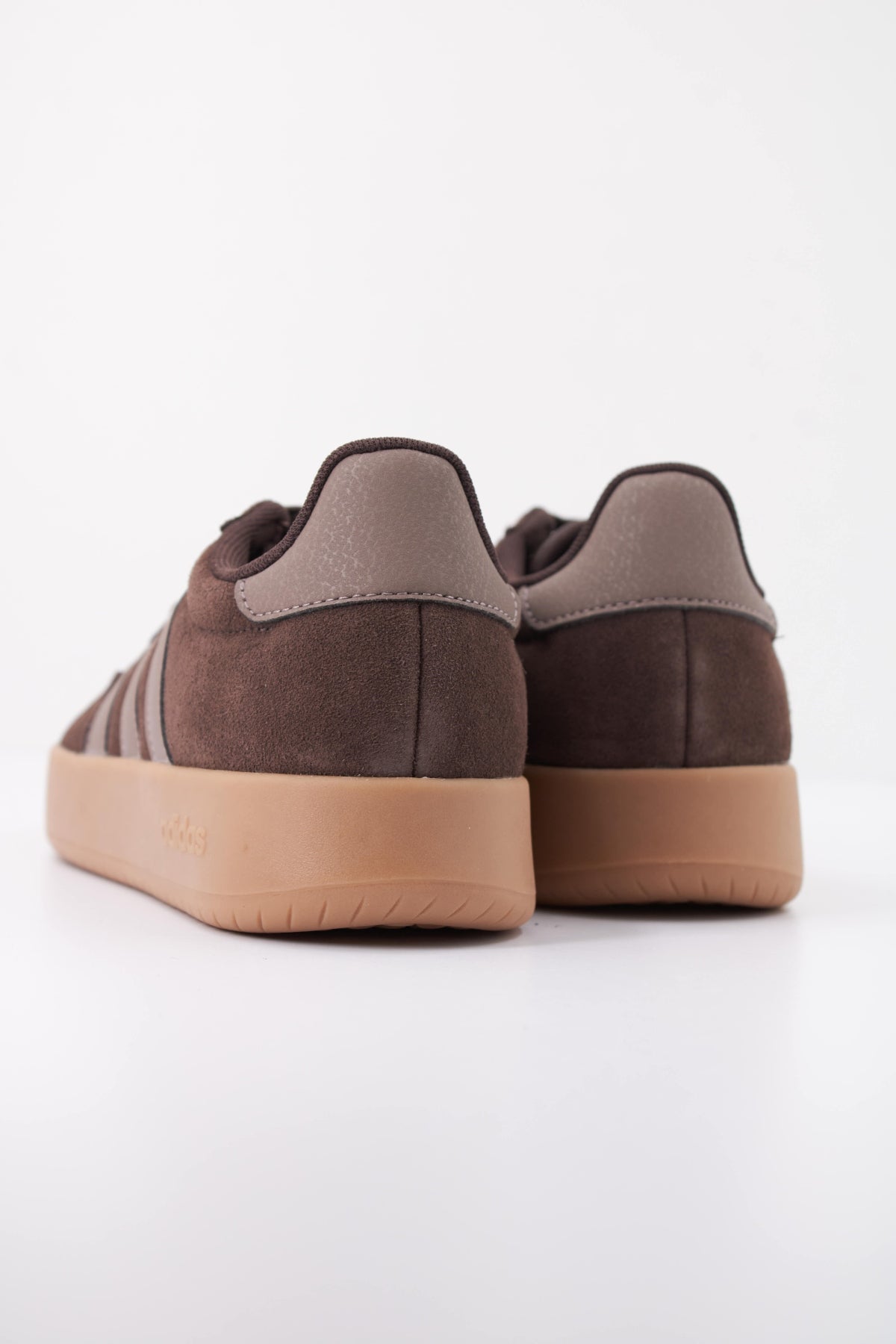 ADIDAS BARREDA en color MARRON (4)