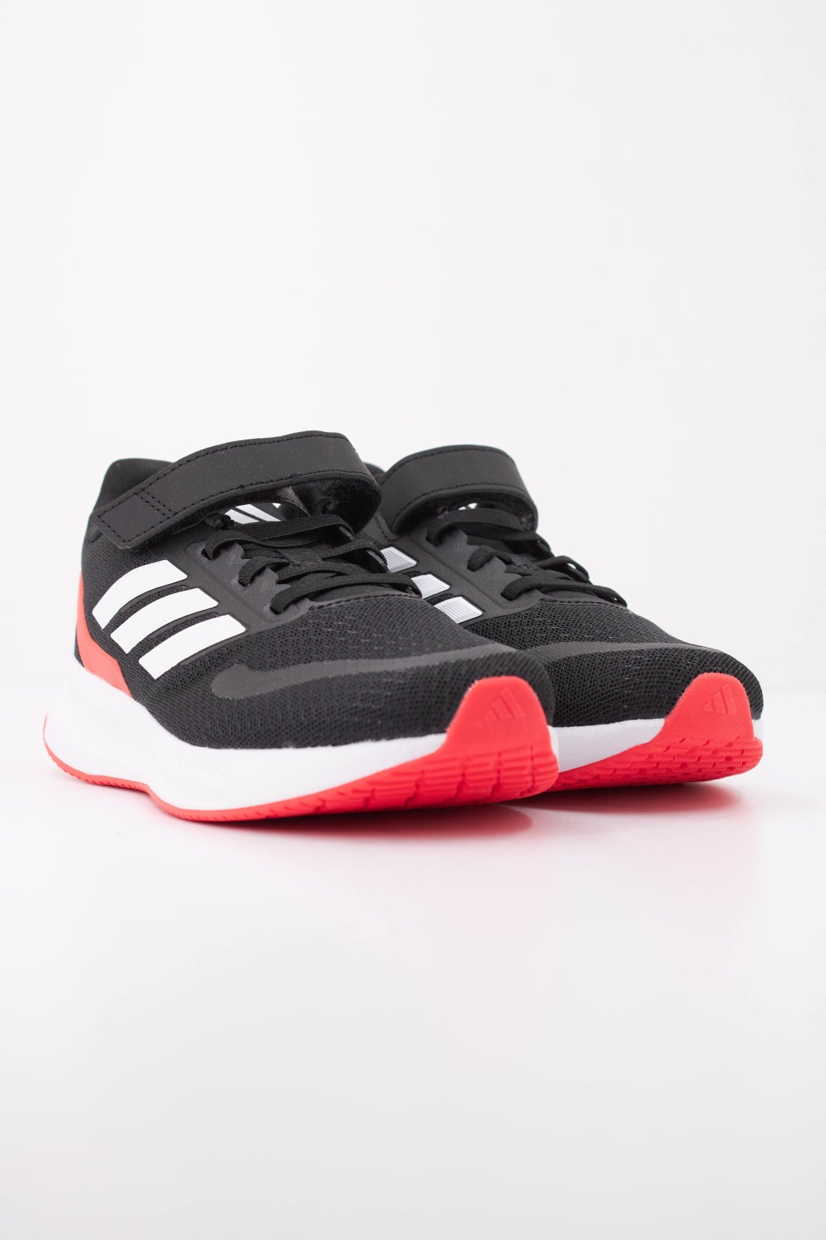 ADIDAS RUNFALCON EL C en color NEGRO (2)