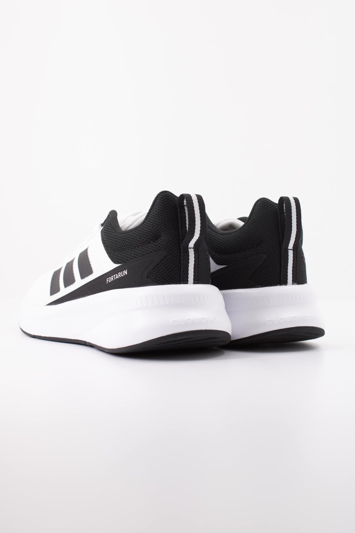 ADIDAS FortaRun . J en color BLANCO (4)