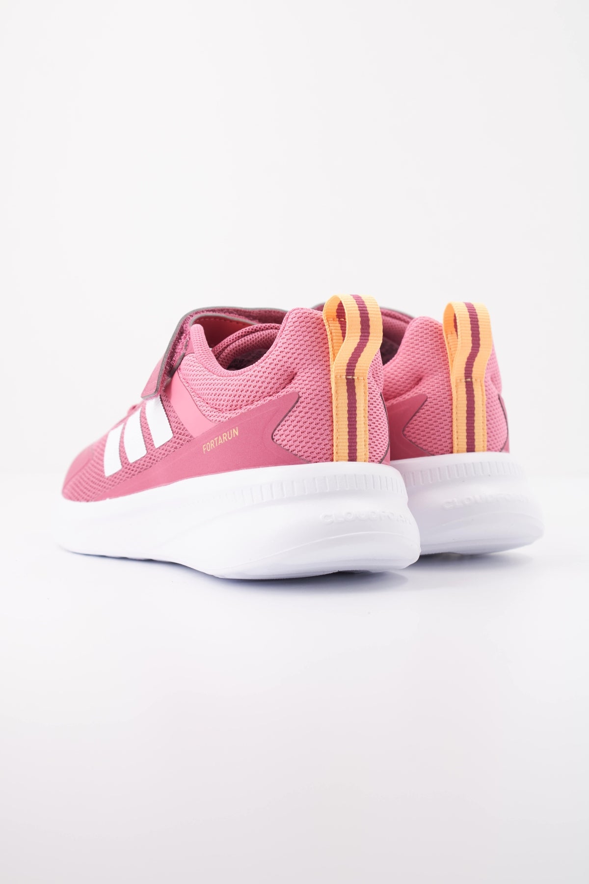 ADIDAS FortaRun . EL C en color ROSA (4)