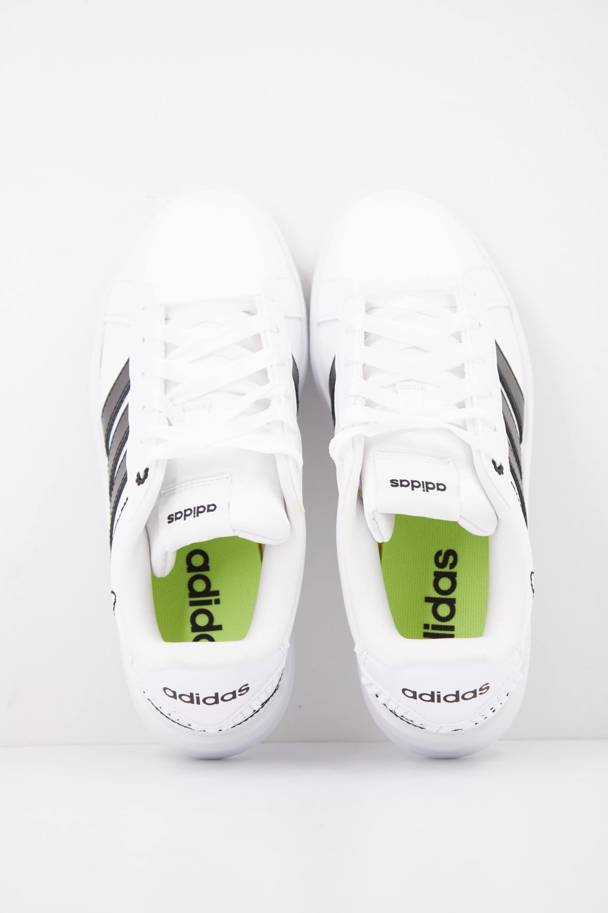 ADIDAS KH GRAND COURT . GIR en color BLANCO (3)