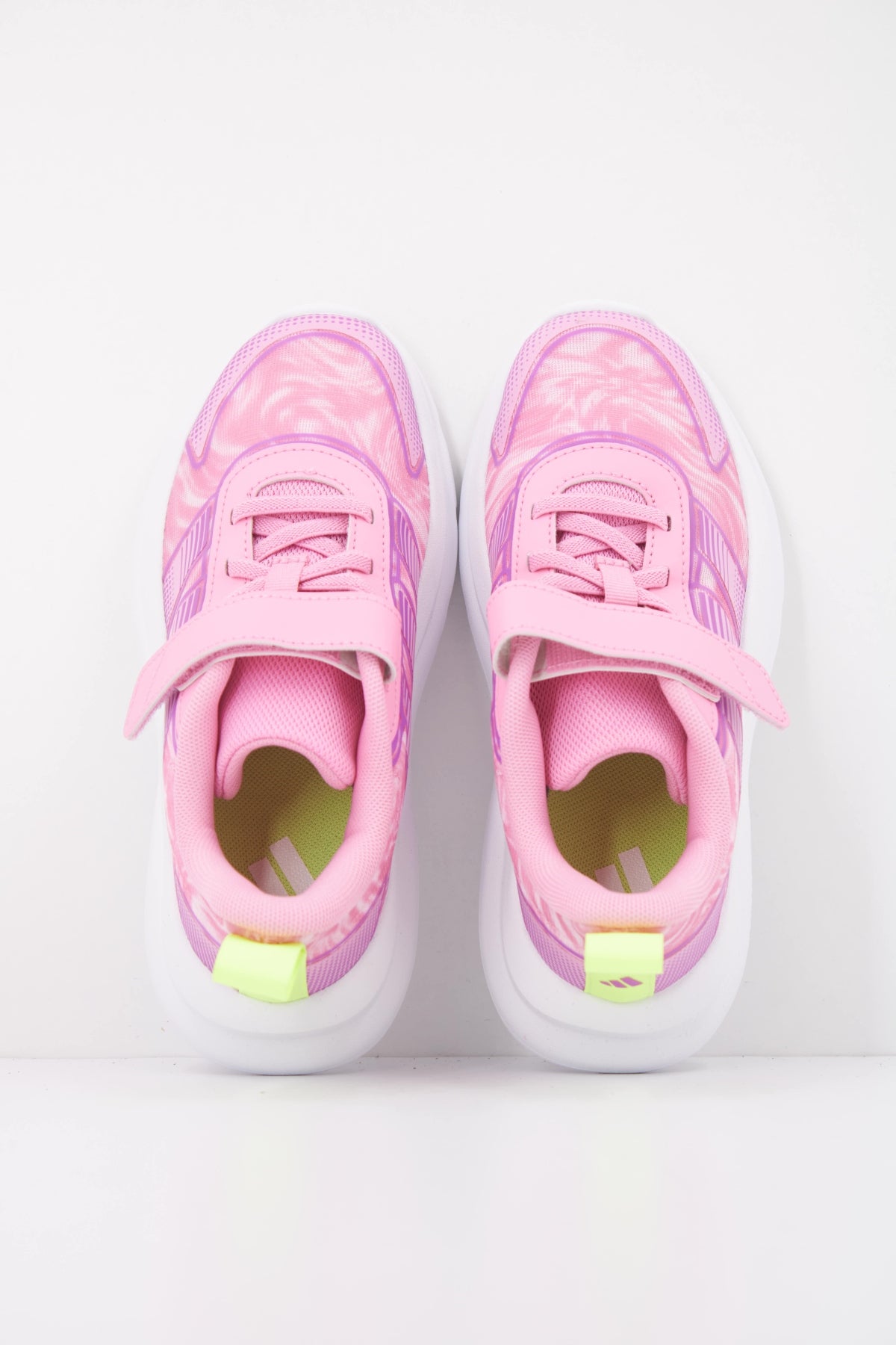 ADIDAS TENSAUR RUN . EL en color ROSA (3)