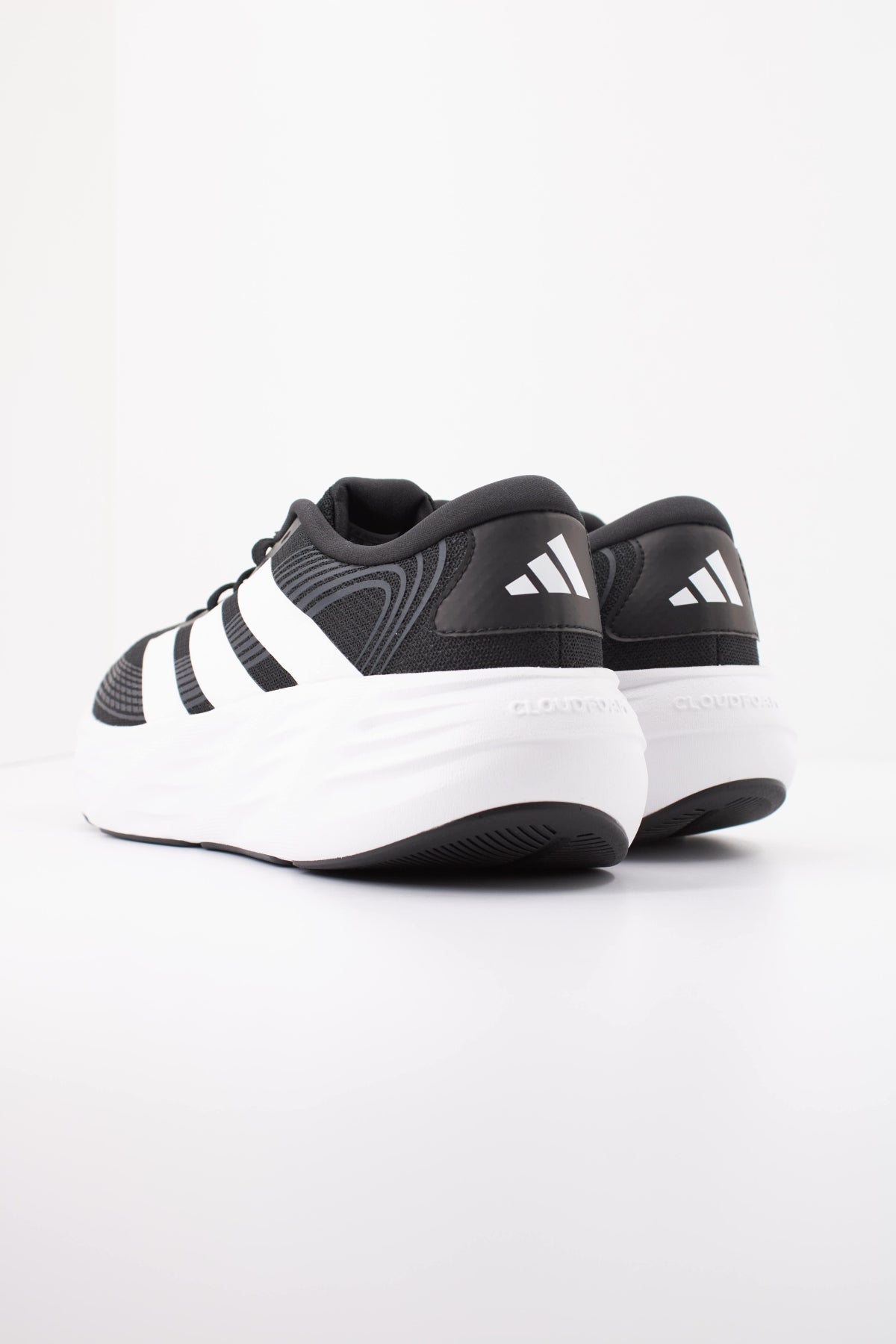 ADIDAS IH GALAXY M en color NEGRO (4)