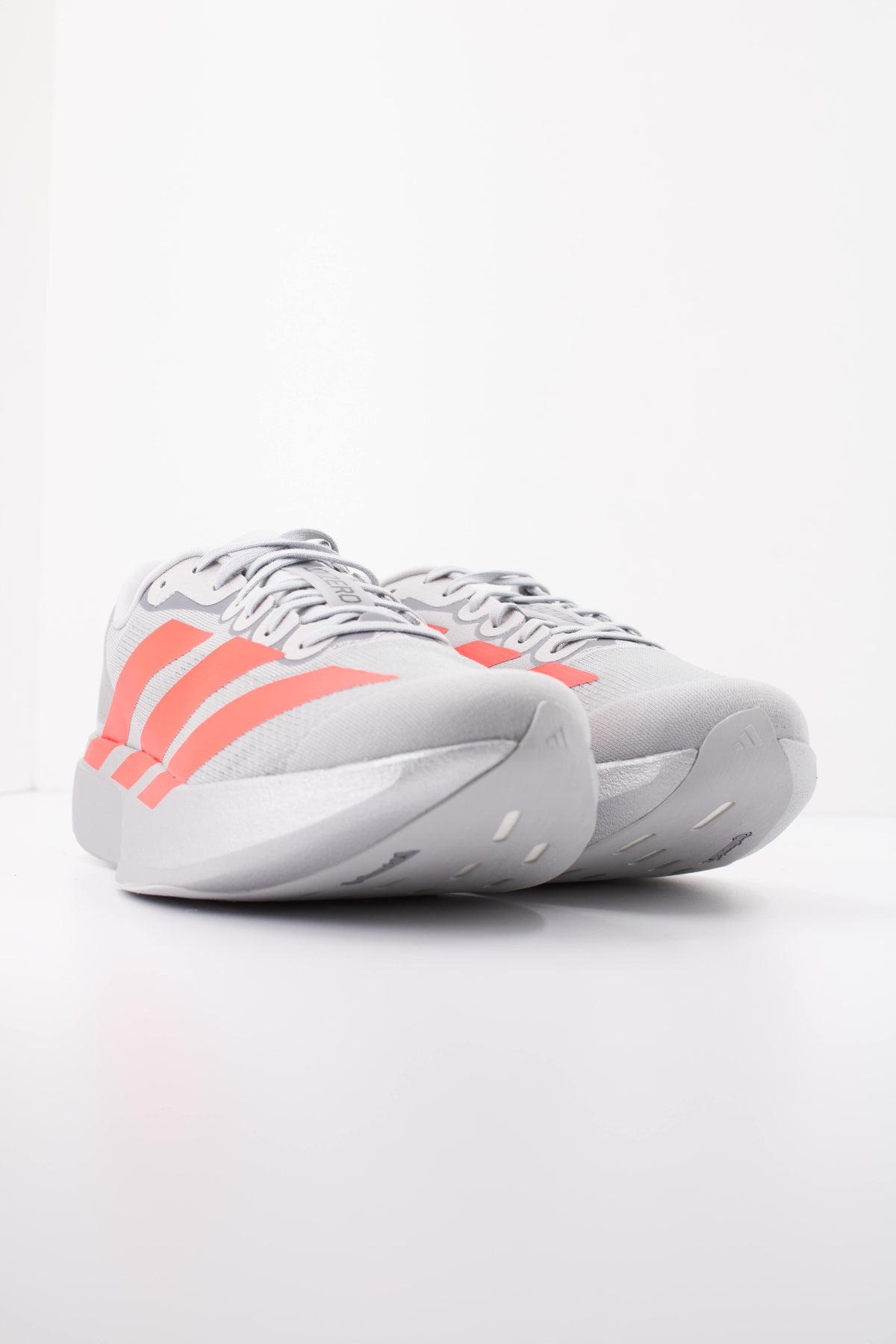 ADIDAS KI en color GRIS (2)