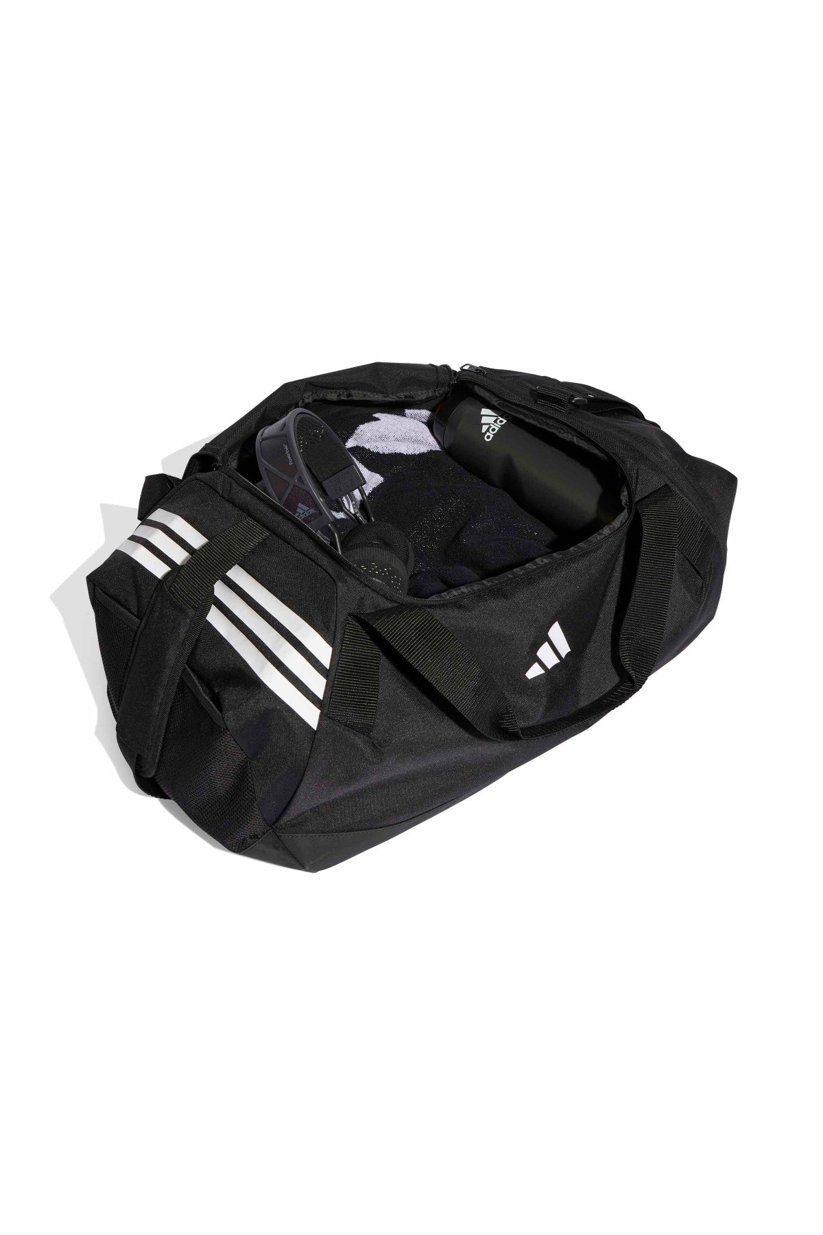 ADIDAS KB TIRO DUFFLE M en color NEGRO (4)