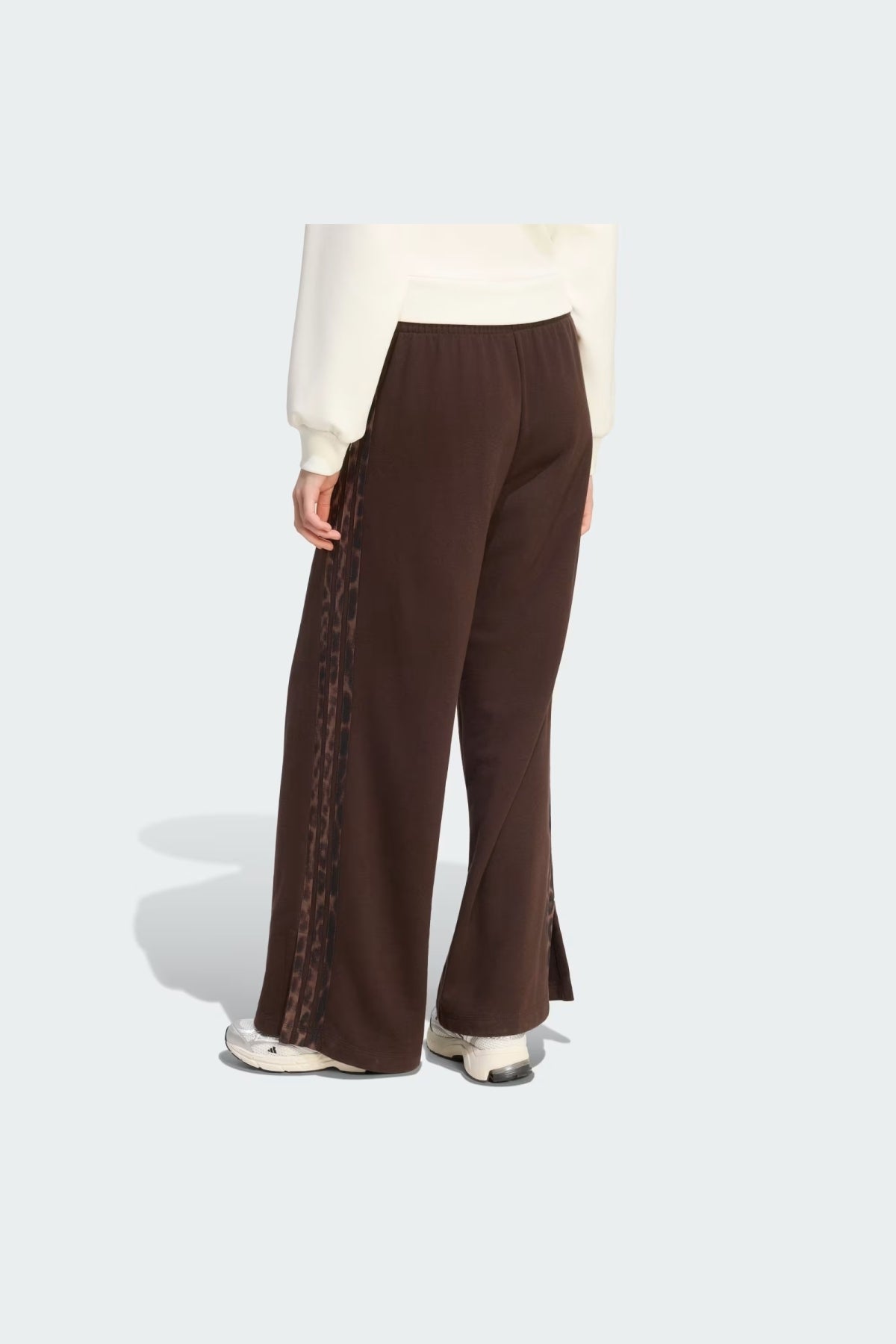 ADIDAS KV W en color MARRON (2)