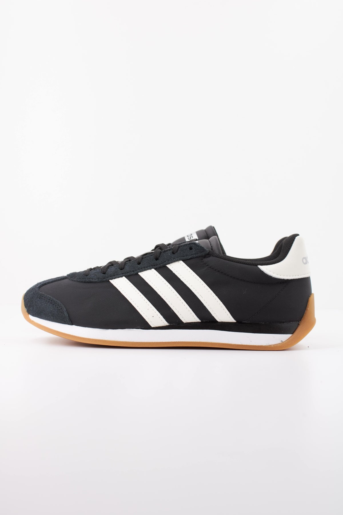 ADIDAS KJ RUNVISTA en color NEGRO (1)