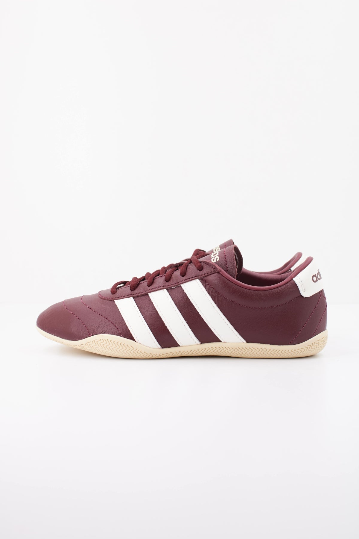 ADIDAS JQ en color BURDEOS (1)