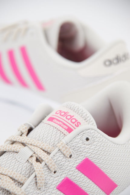 ADIDAS QT RACER en color BEIS (4)