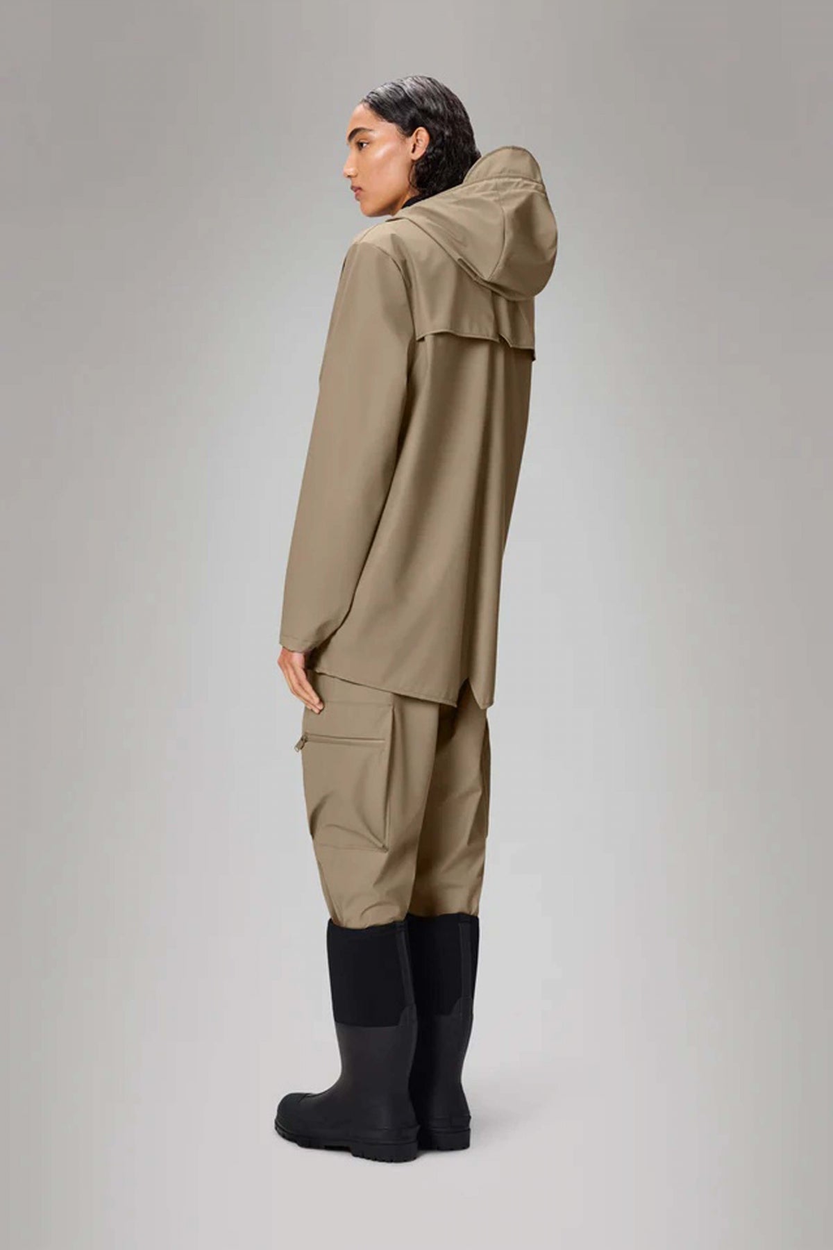 RAINS R LONG JACKET W en color BEIS (3)