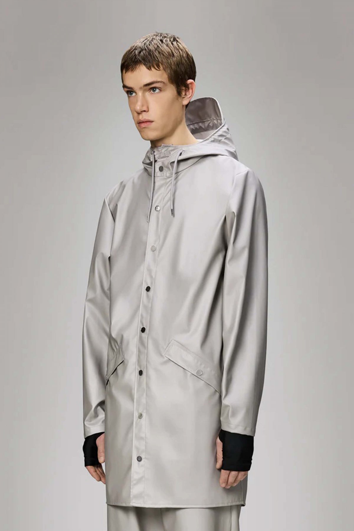RAINS LONG JACKET W en color GRIS (1)
