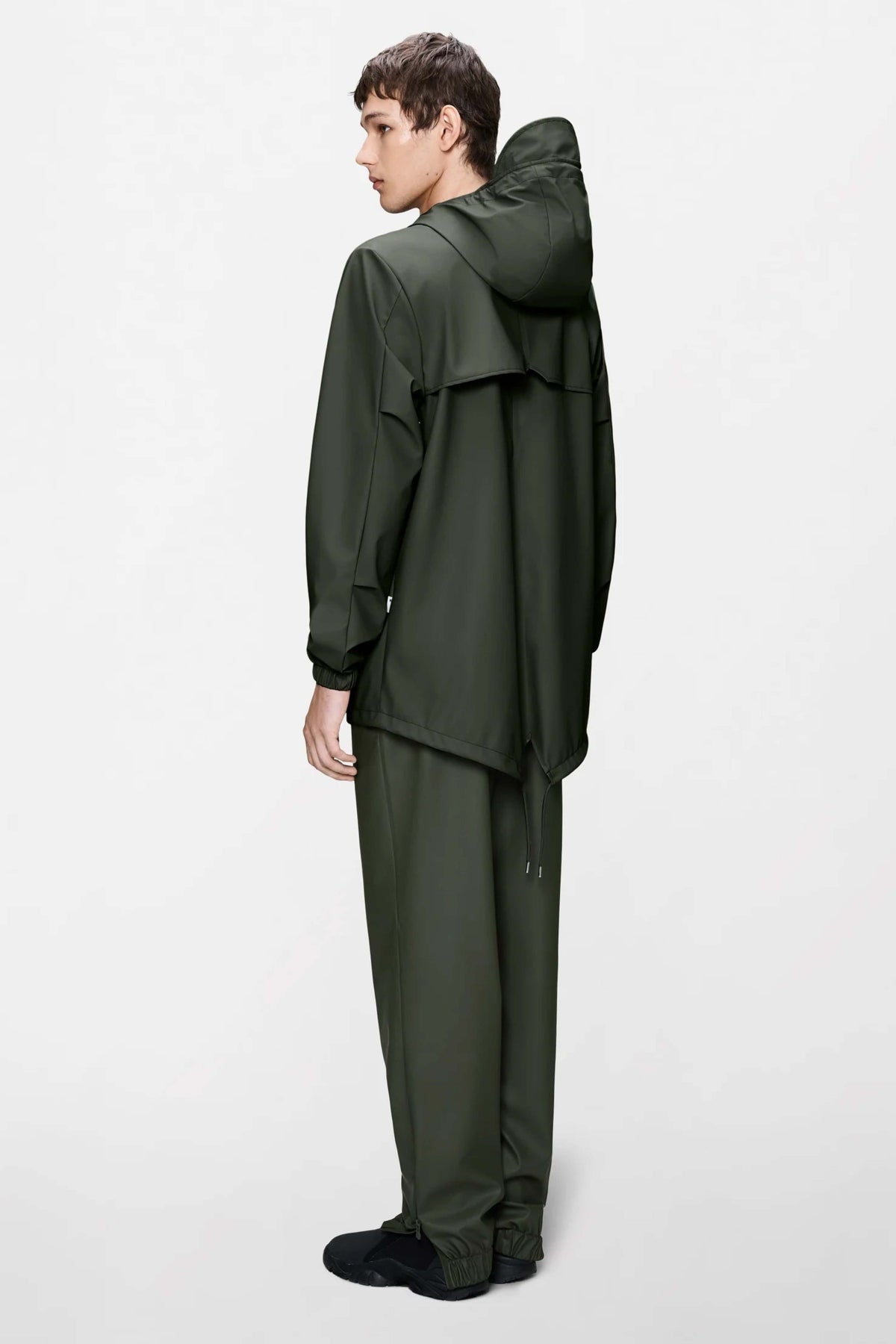 RAINS FISHTAIL JACKET W en color VERDE (2)
