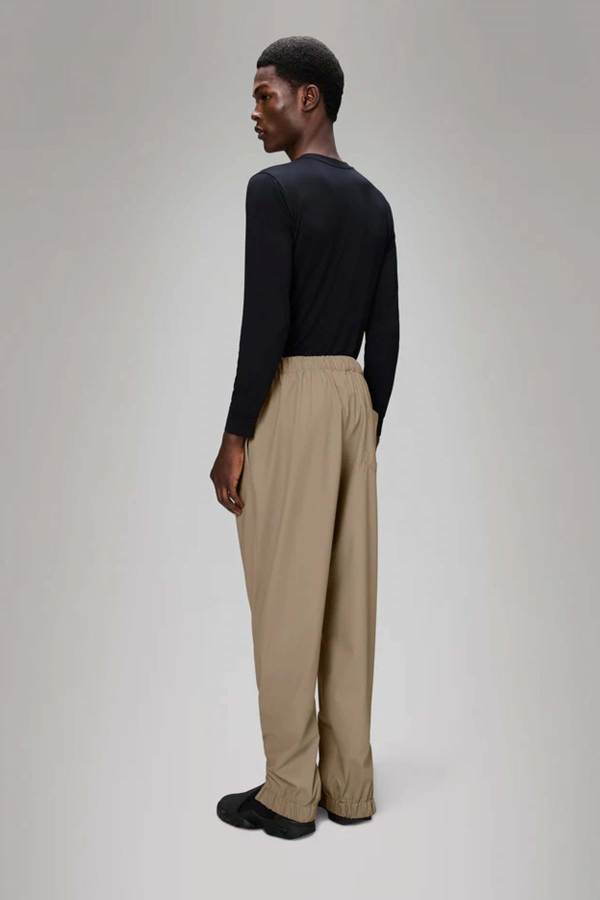 RAINS RAIN PANTS REGULAR W en color BEIS (3)