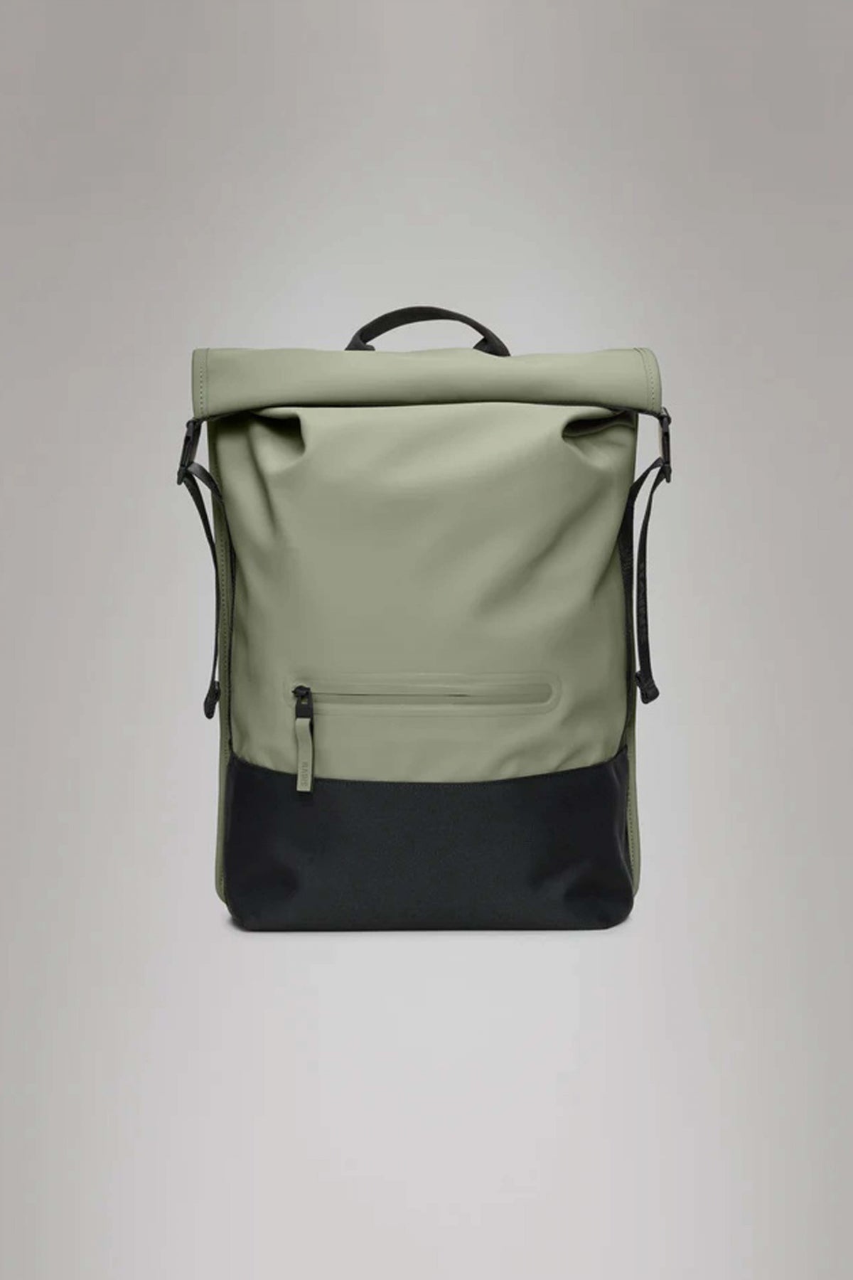 RAINS TRAIL ROLLTOP BACKPACK W en color BEIS (1)