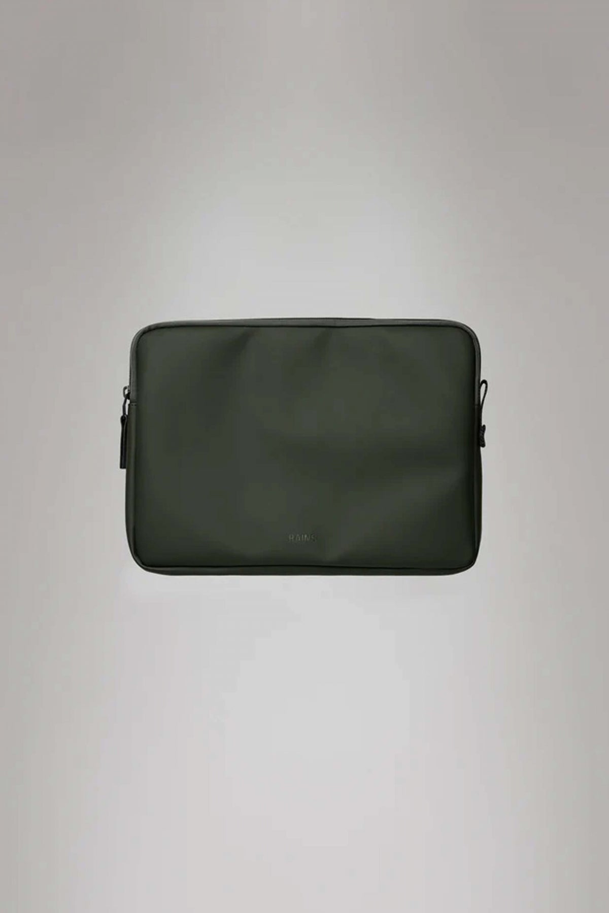 RAINS TRAIL LAPTOP CASE en color VERDE (1)
