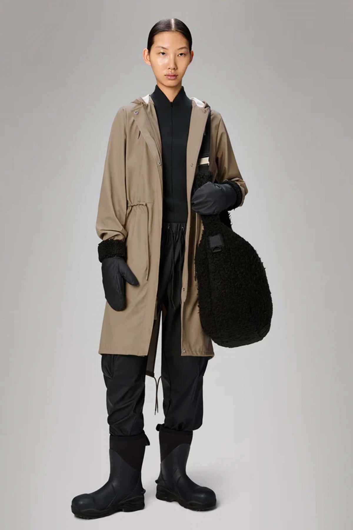 RAINS STRING W PARKA W en color BEIS (4)