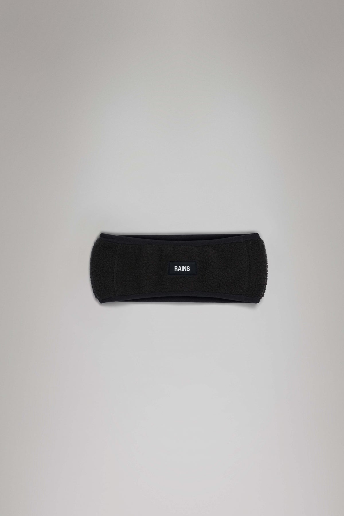 RAINS FLEECE TRAPPER HAT WT en color NEGRO (1)