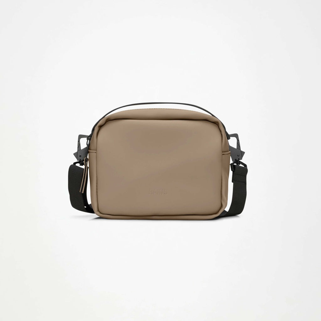 RAINS BOX BAG W en color BEIS (4)