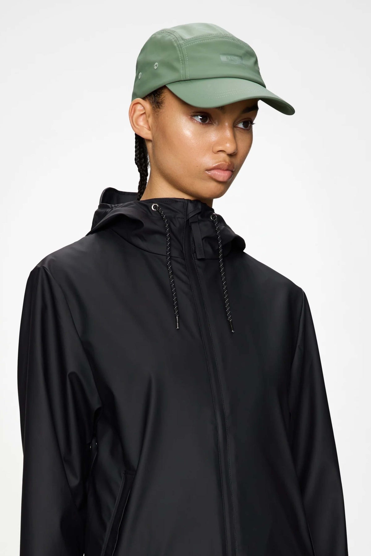 RAINS PANEL CAP W en color VERDE (1)