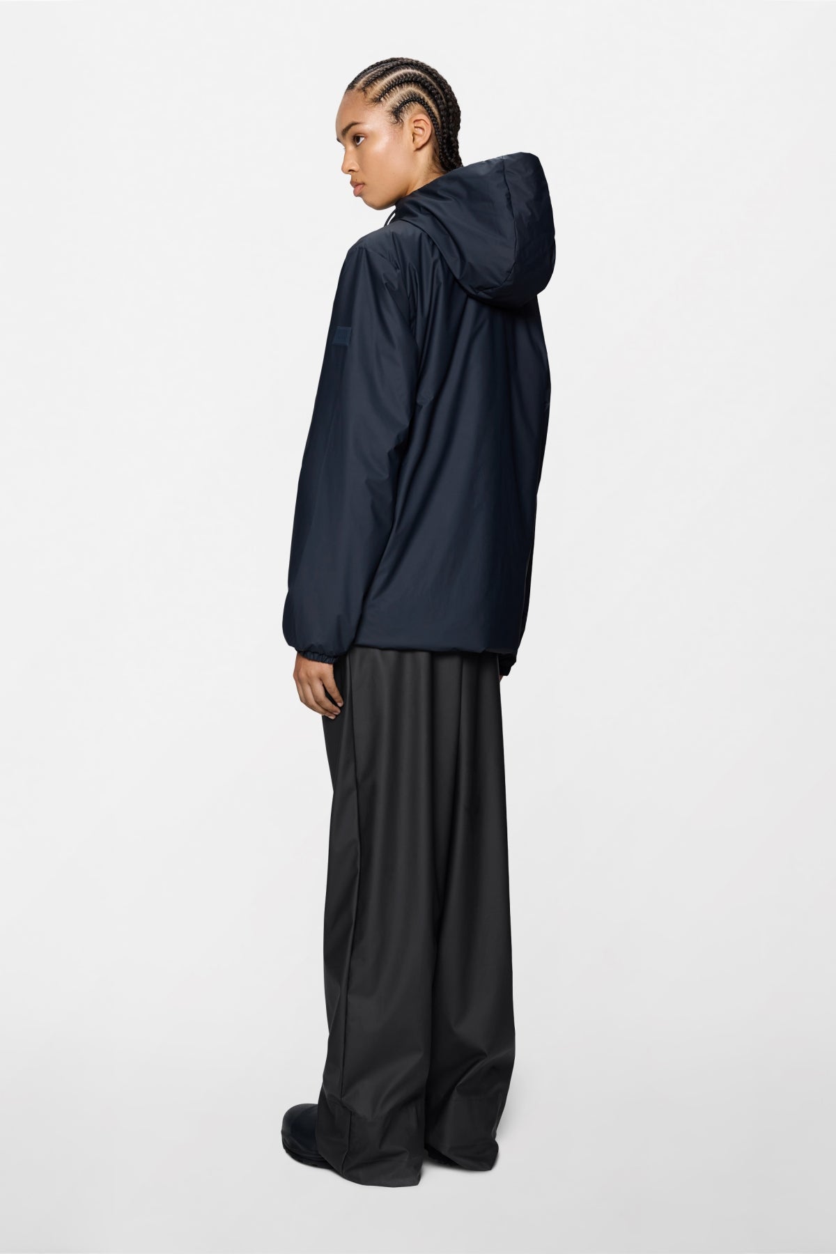 RAINS R LOHJA INSULATED JACKET en color AZUL (2)