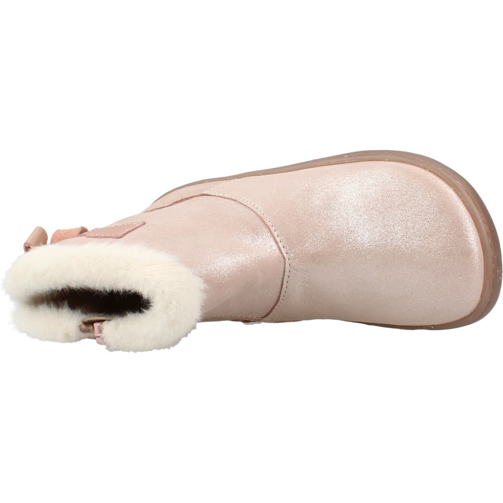 CHETTO BOTIN BAREFOOT DE PIEL CON LAZO en color ROSA (7)