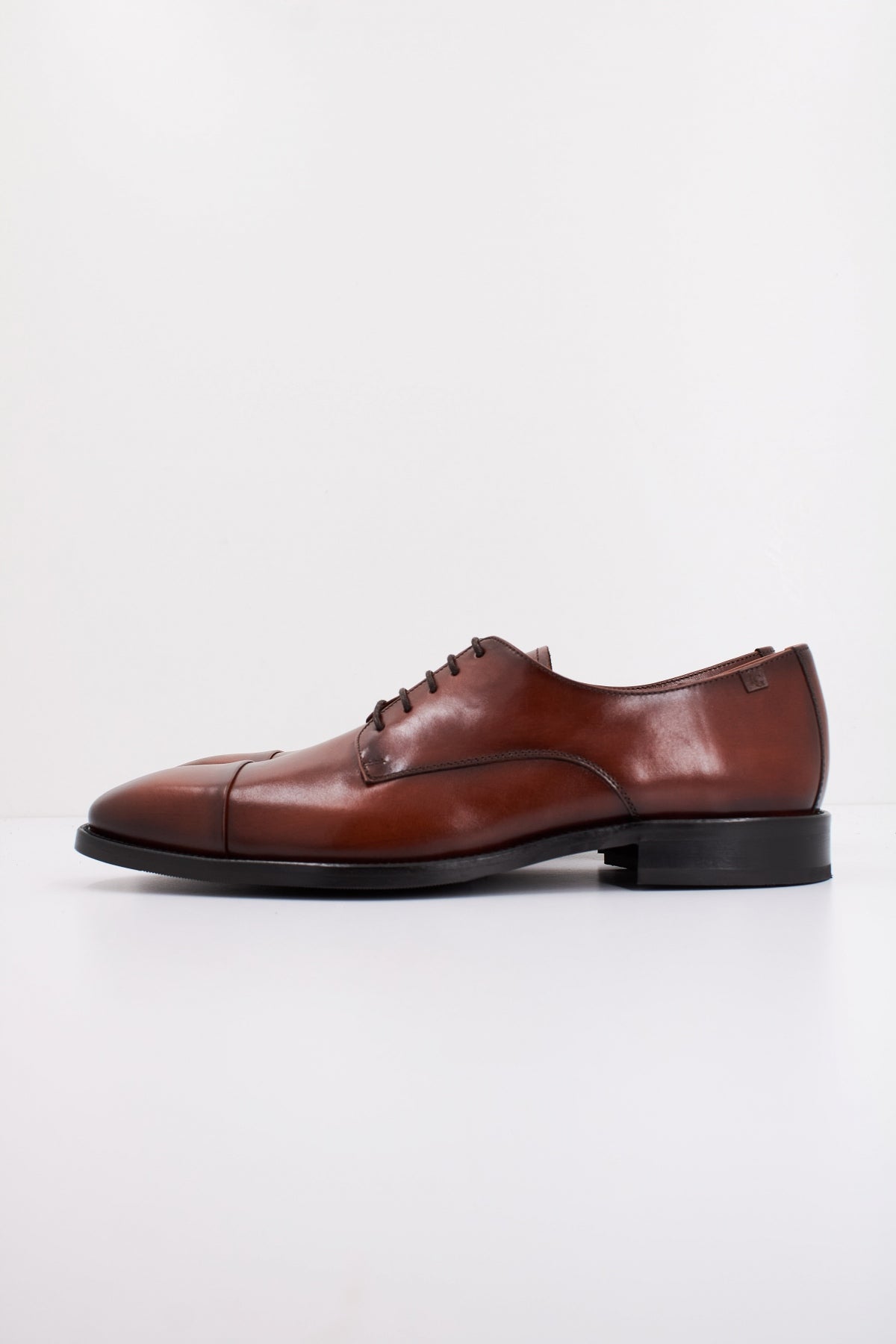 LUIS GONZALO H en color MARRON (1)