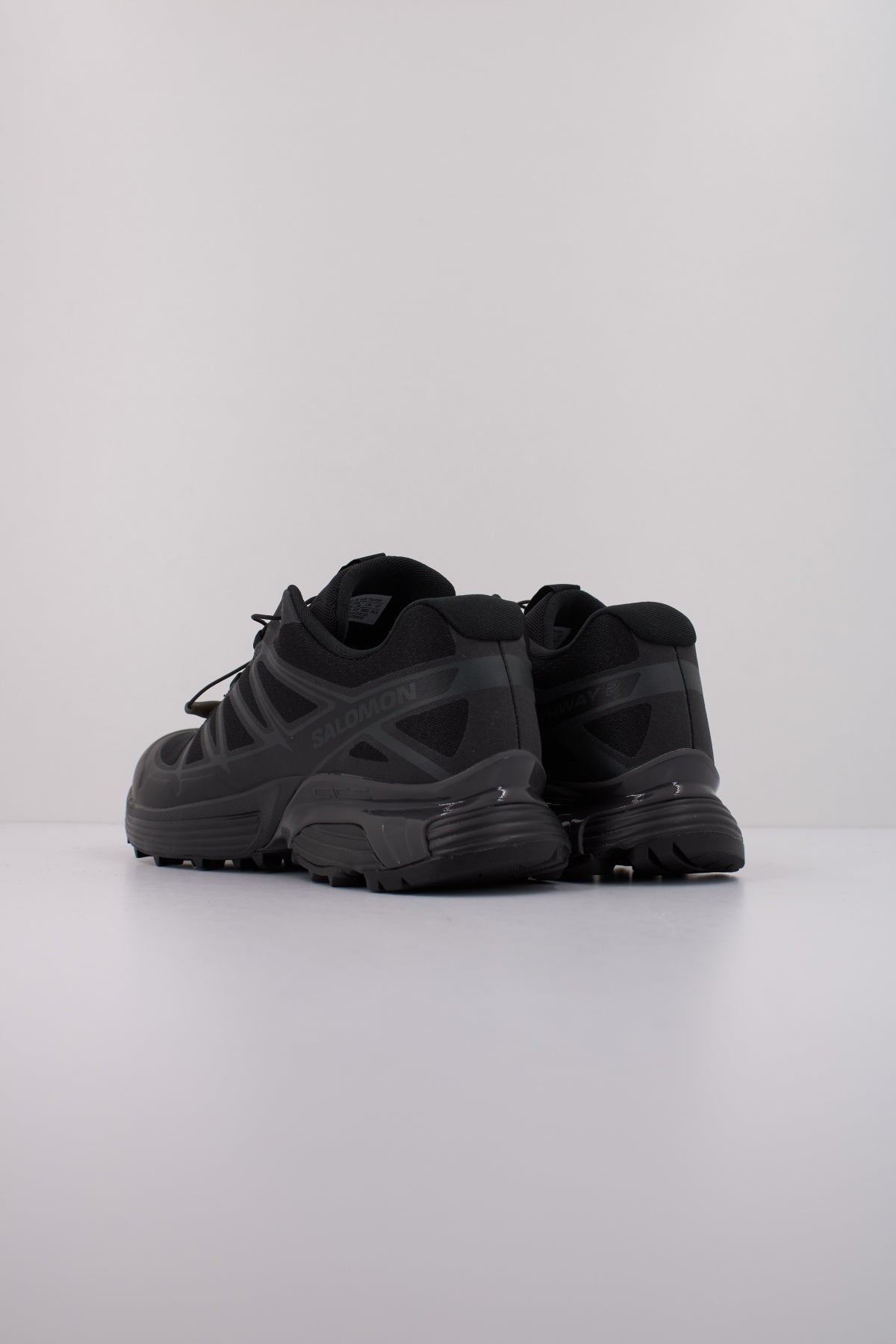 SALOMON XT PATHWAY en color NEGRO (4)