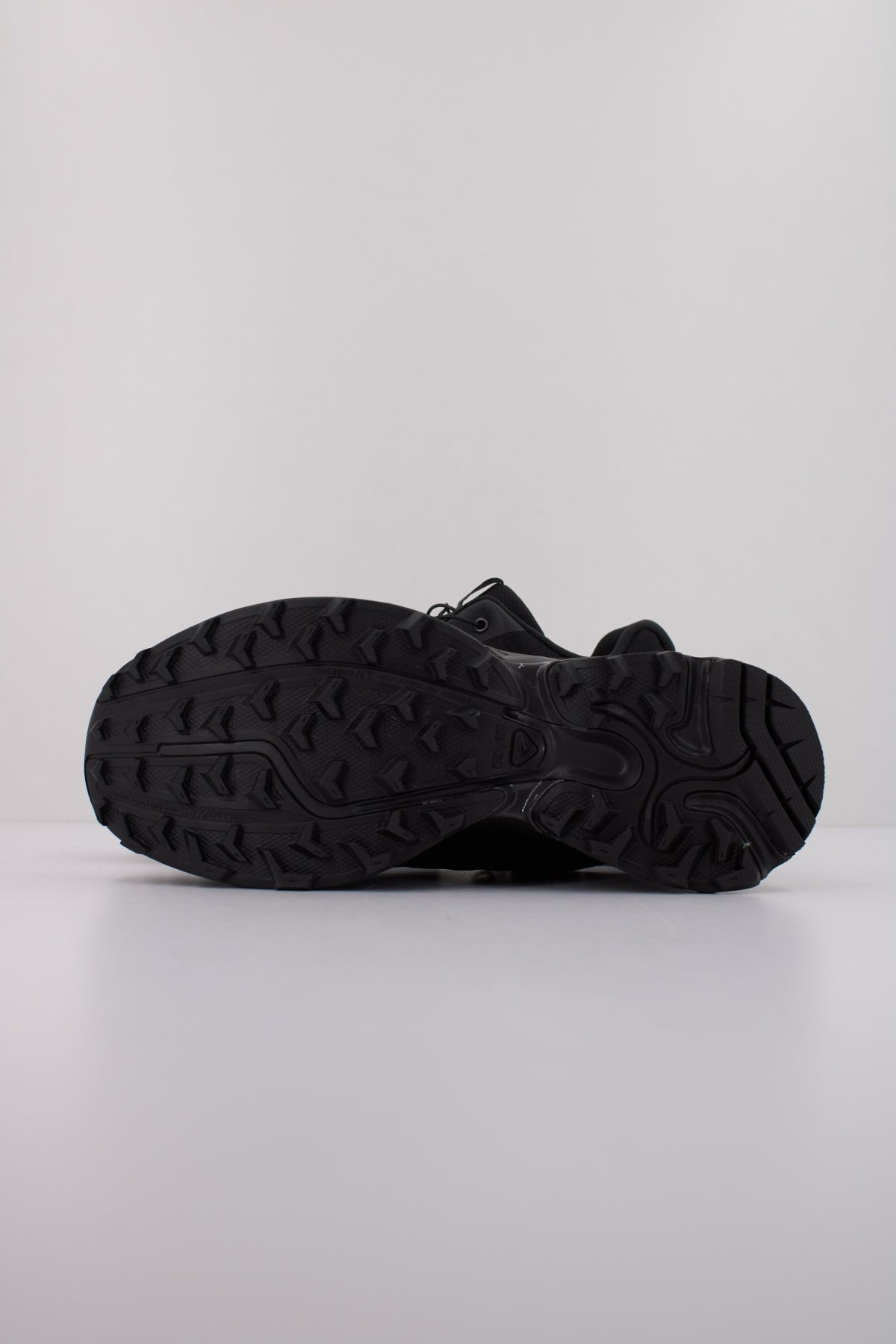 SALOMON XT PATHWAY en color NEGRO (5)