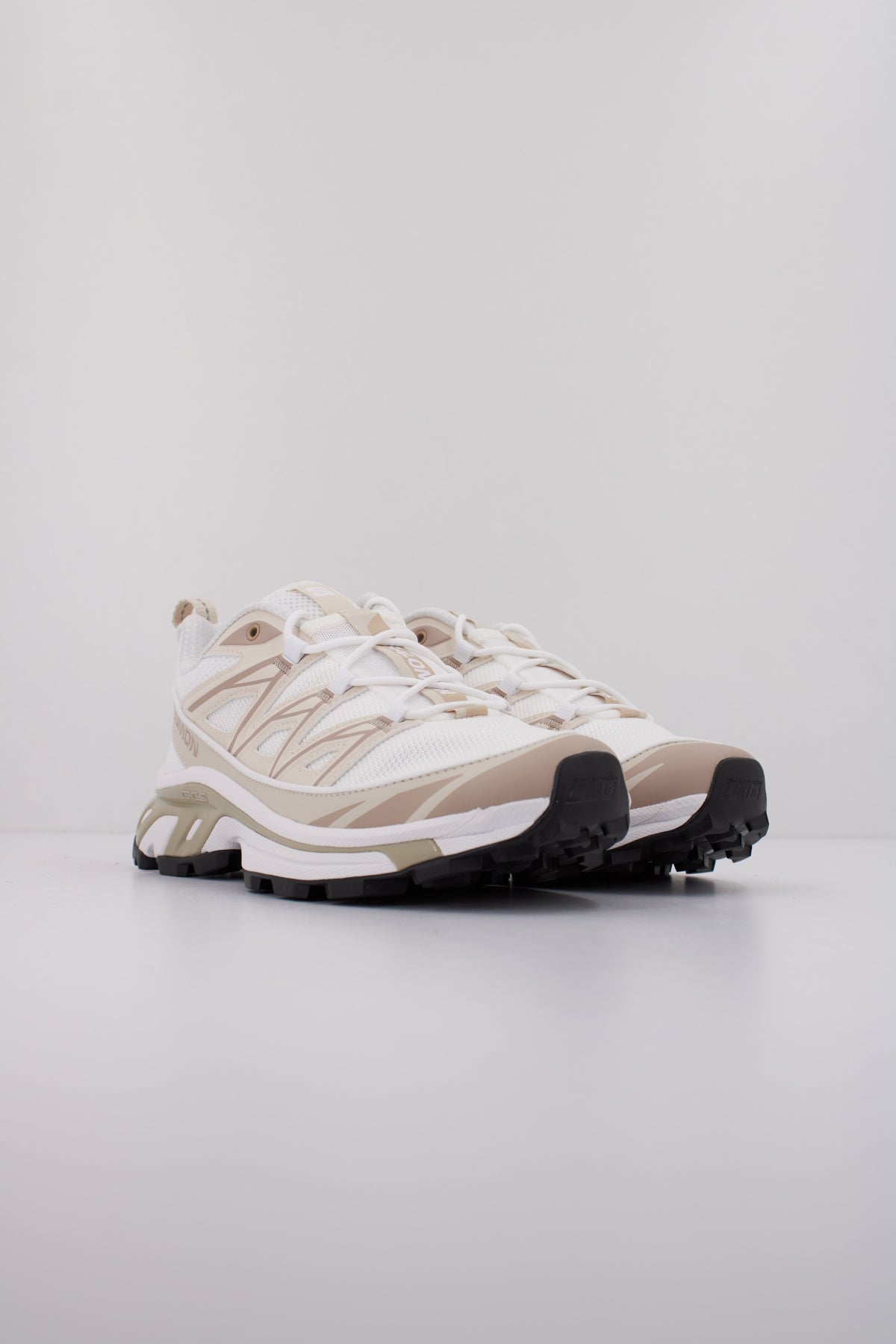 SALOMON BAJO XT EXPANSE en color BLANCO (2)