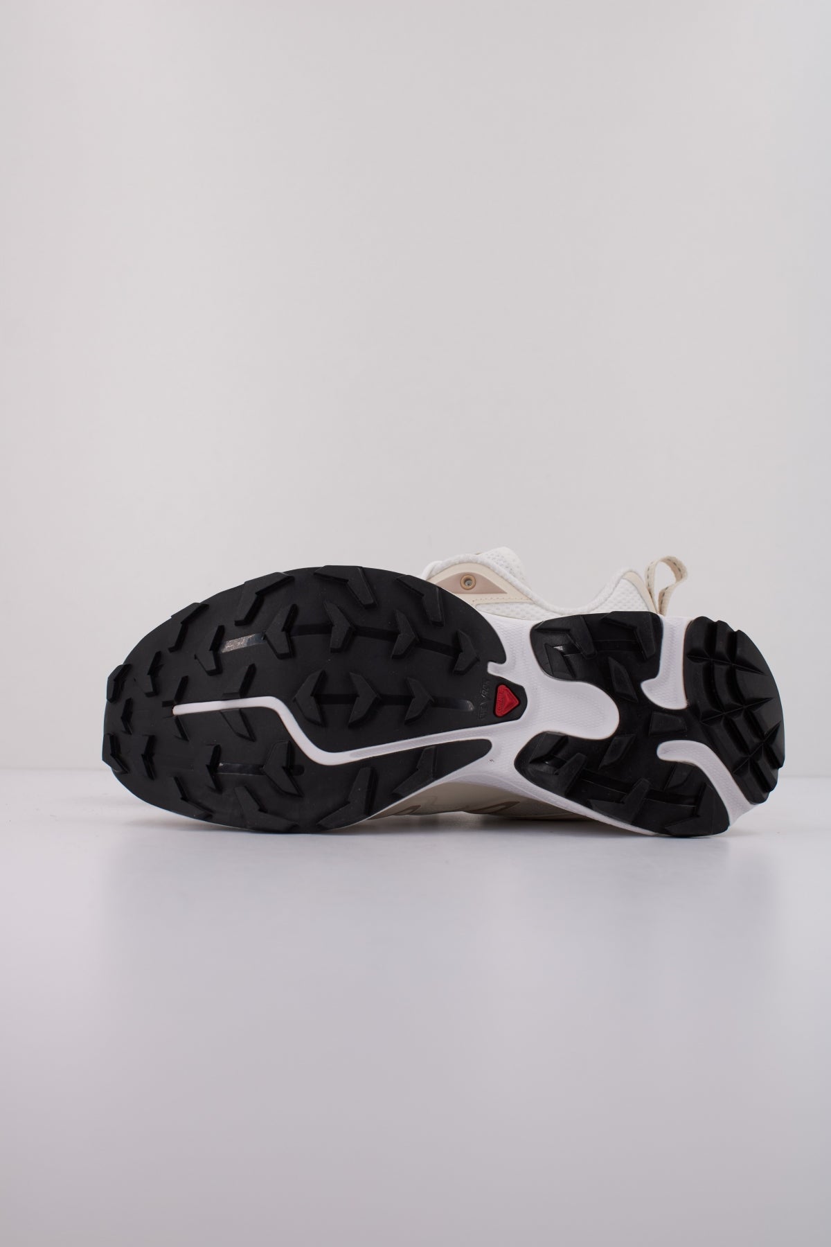 SALOMON BAJO XT EXPANSE en color BLANCO (5)