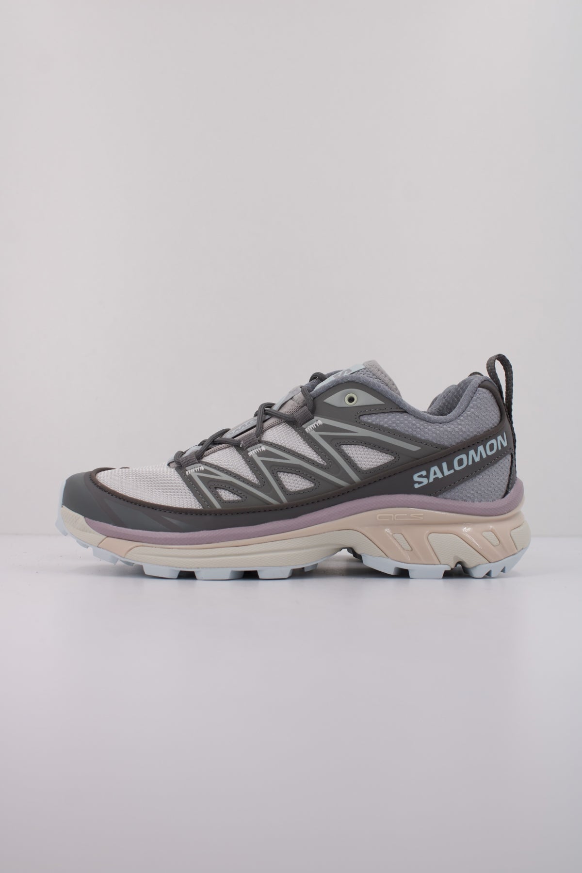 SALOMON XT EXPANSE en color GRIS (1)