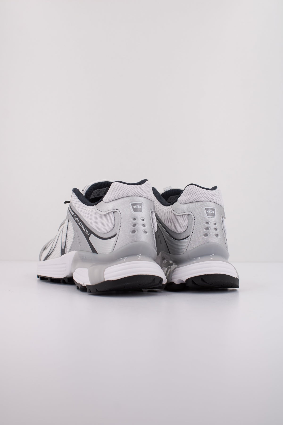 SALOMON XT WHISPER en color BLANCO (4)
