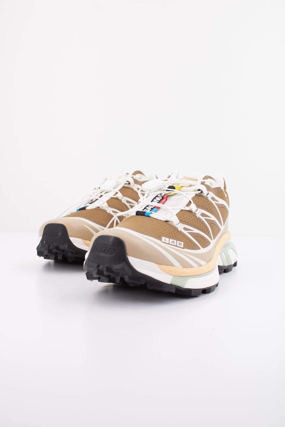 SALOMON XT en color MARRON (2)