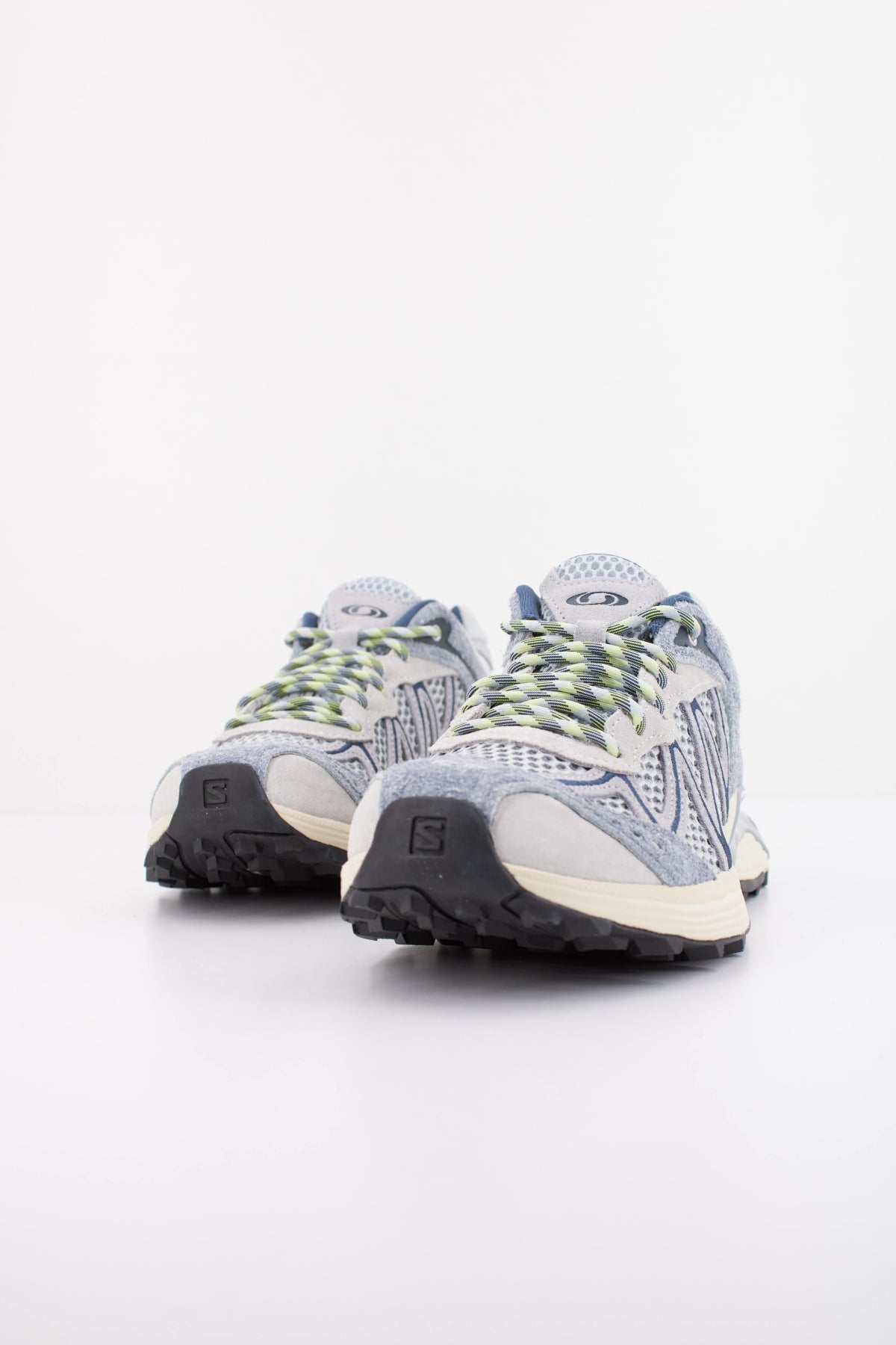 SALOMON XT WHISPER en color AZUL (2)