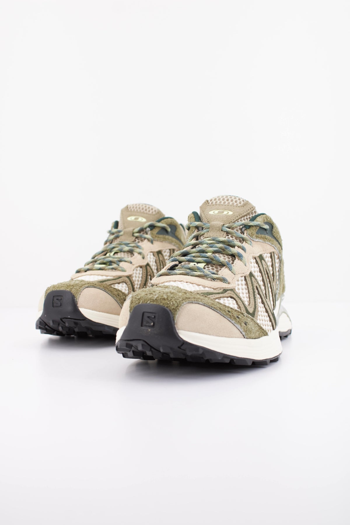 SALOMON XT WHISPER en color VERDE (2)
