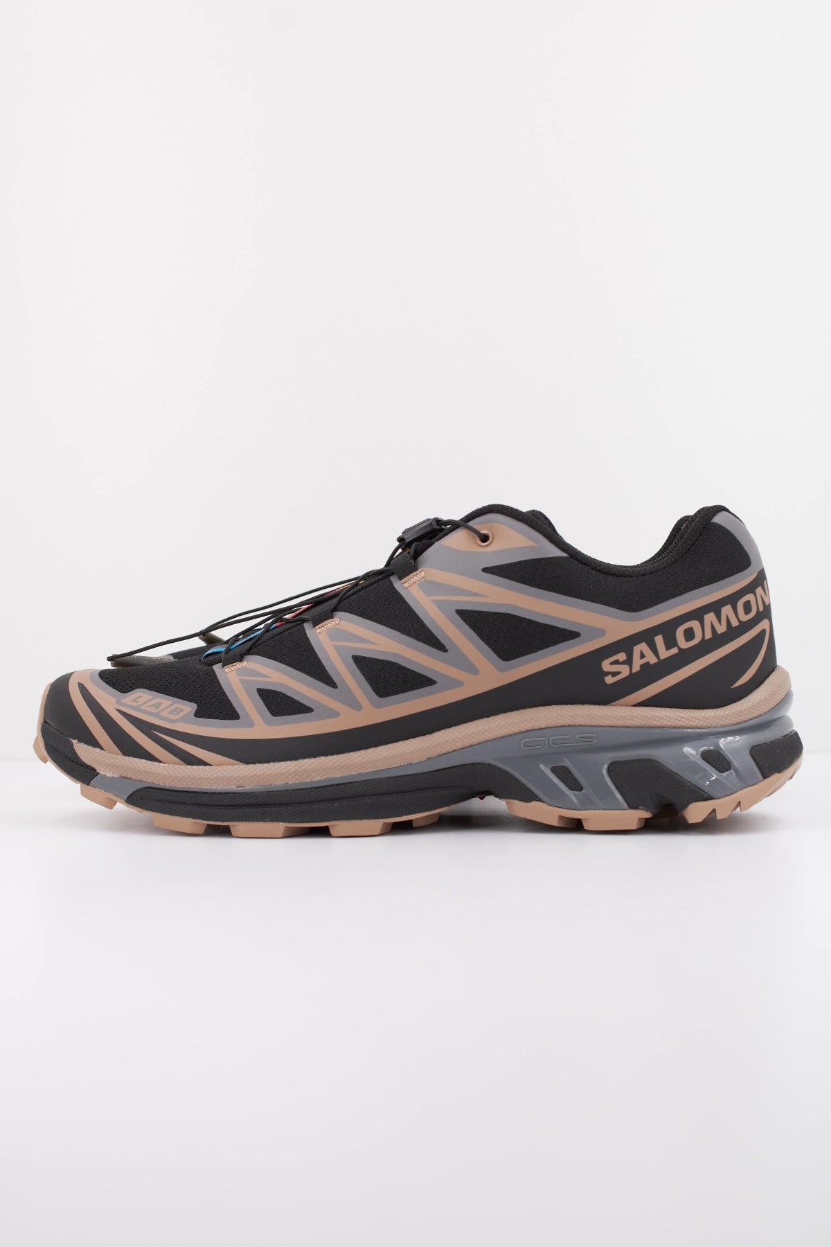 SALOMON XT en color NEGRO (1)