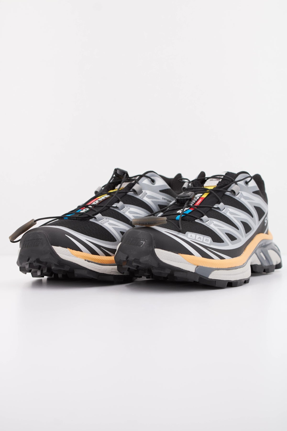 SALOMON XT en color NEGRO (2)