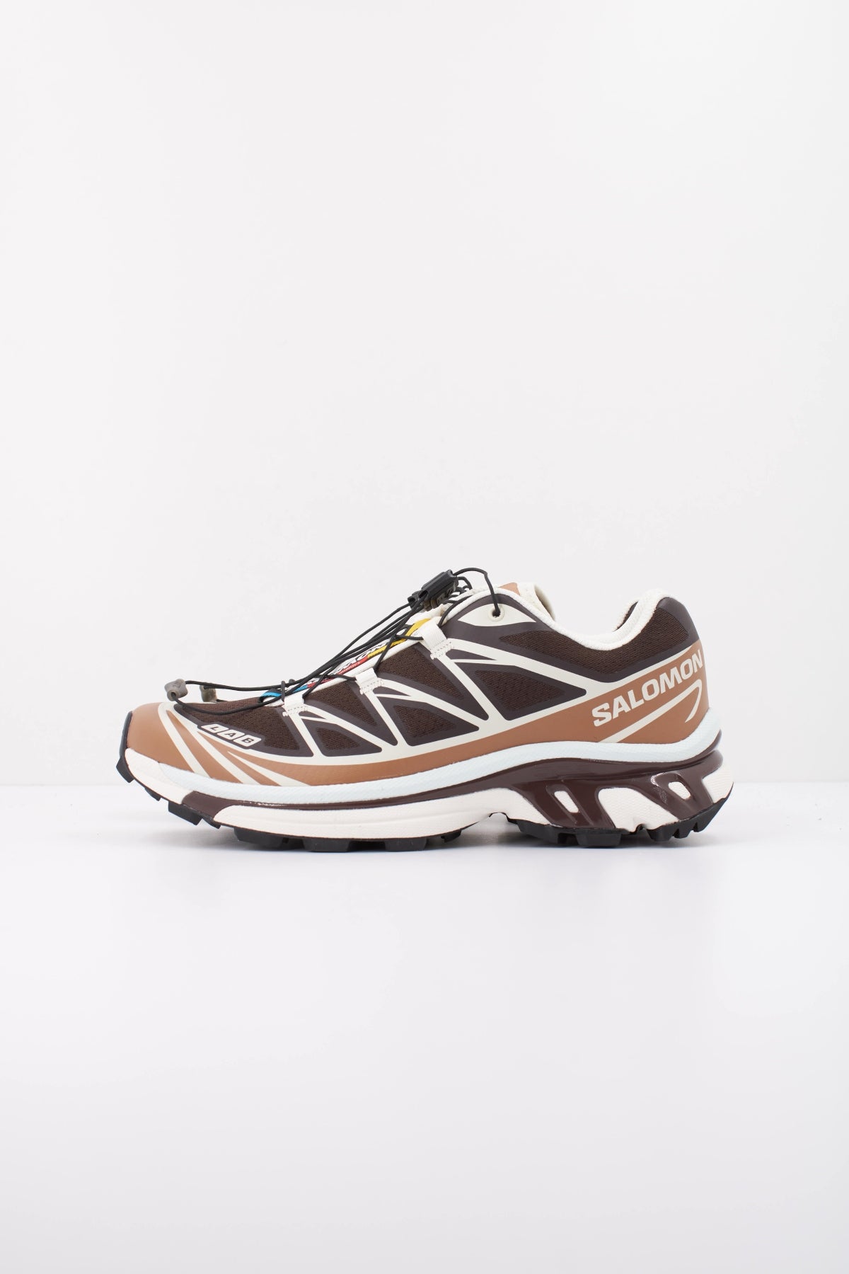 SALOMON XT en color MARRON (1)