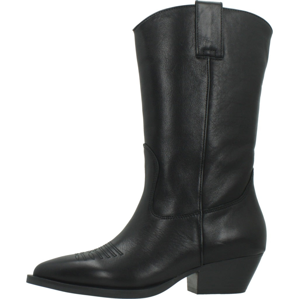 ANOTHER TREND BOTA CORVARA en color NEGRO (2)