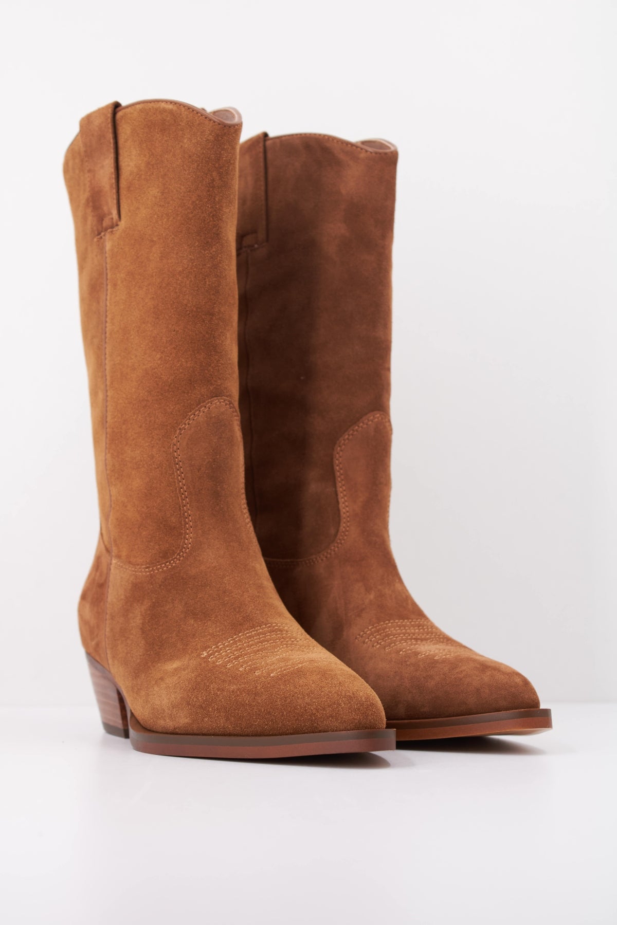 ANOTHER TREND BOTA BABY SILK en color MARRON CLARO (2)