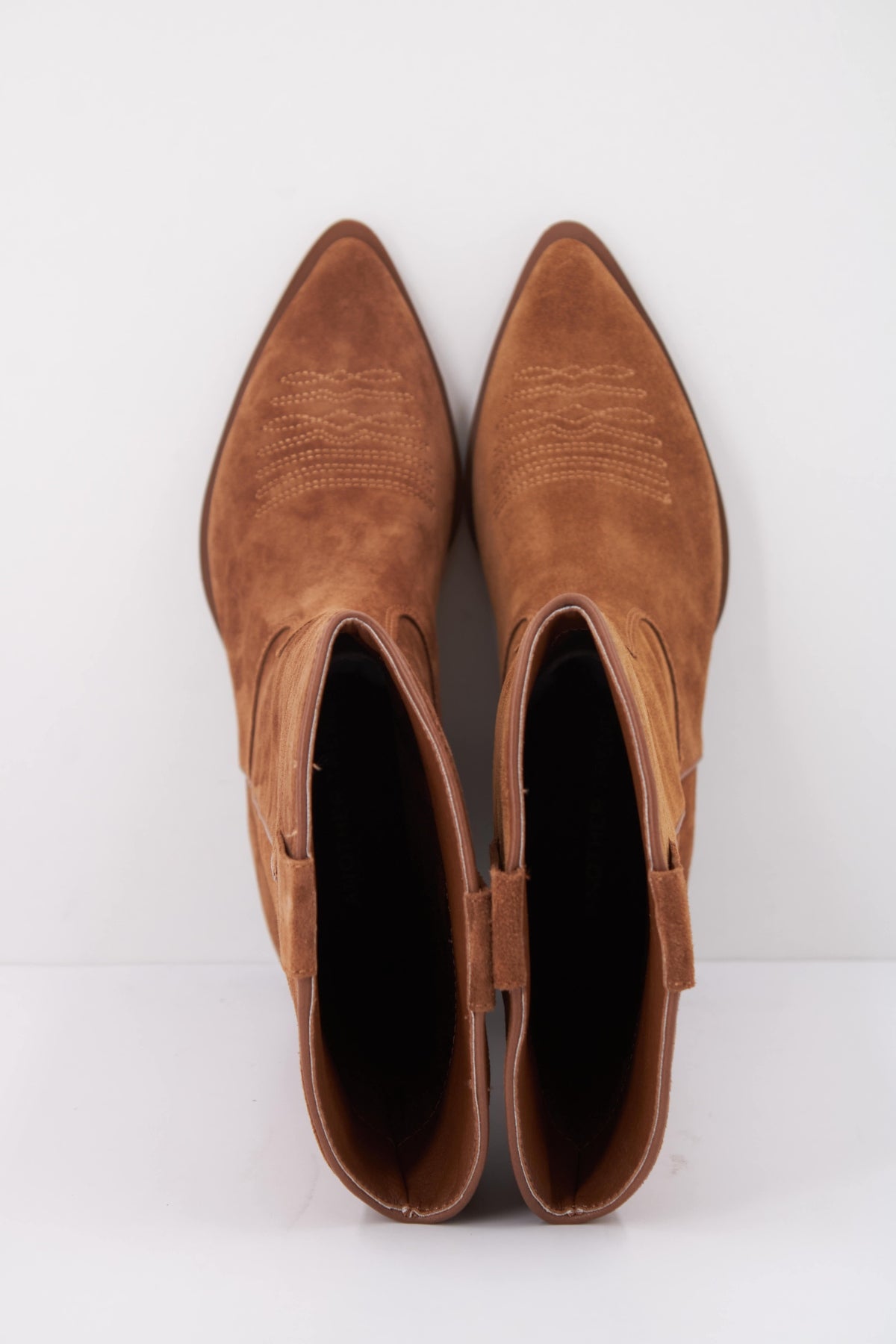 ANOTHER TREND BOTA BABY SILK en color MARRON CLARO (3)
