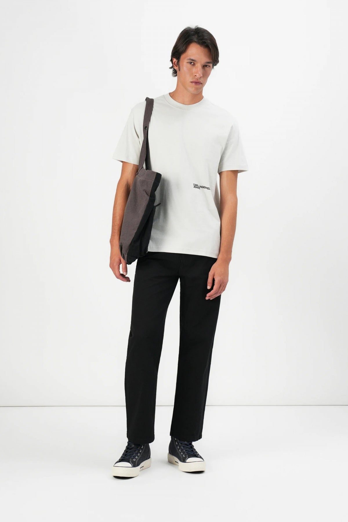 KARL LAGERFELD JEANS KLJ REG ECLIPSE TEE en color BEIS (4)