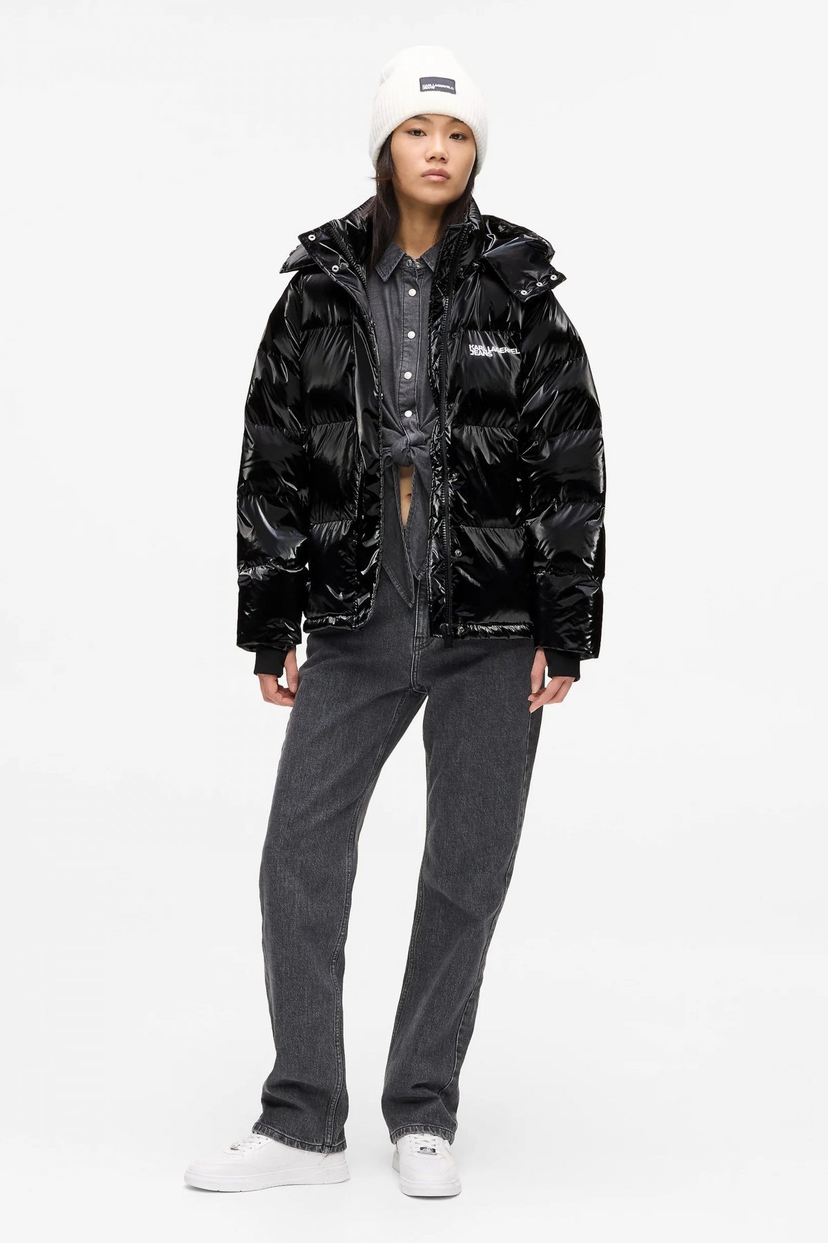 KARL LAGERFELD JEANS KLJ PEARLIZED PUFFER en color NEGRO (4)