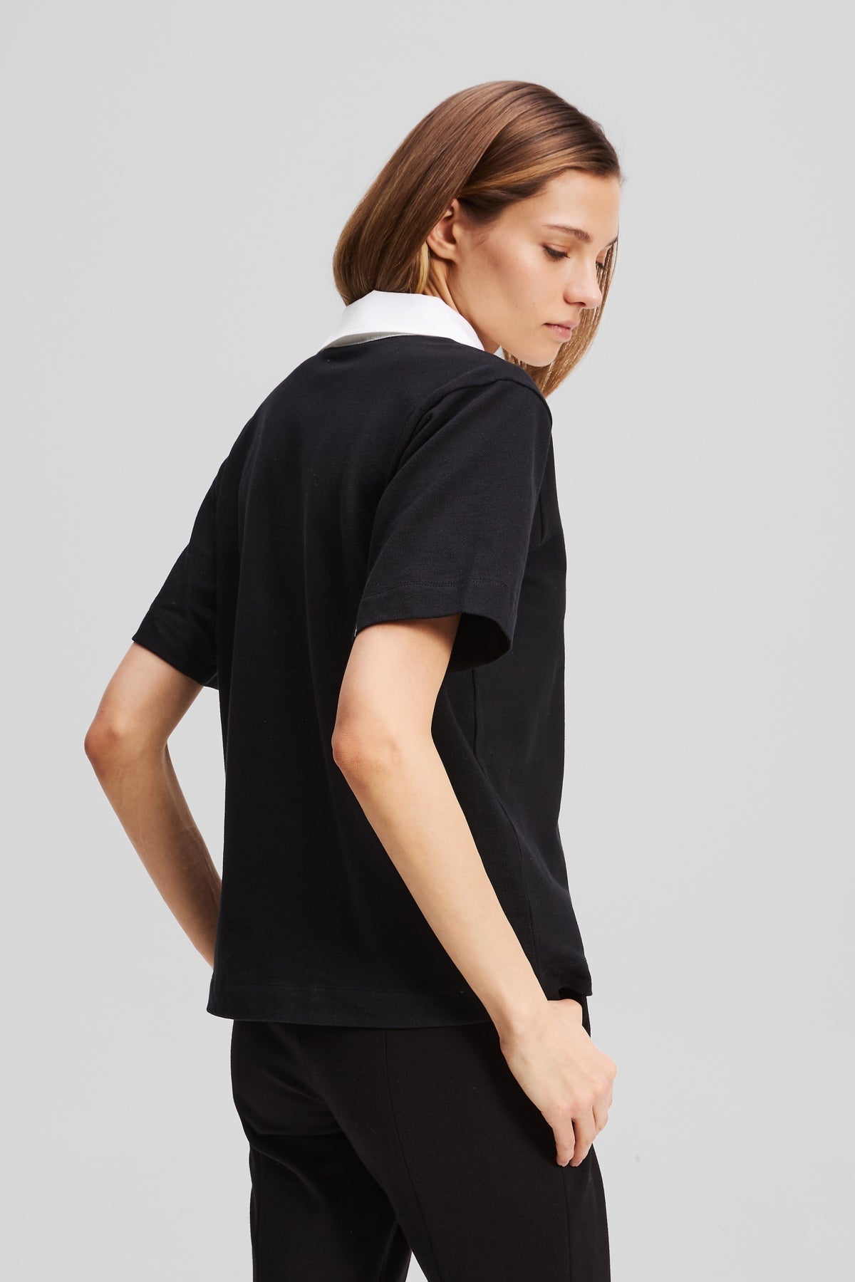 KARL LAGERFELD JEANS KARL SIGNATURE POLO en color NEGRO  (3)