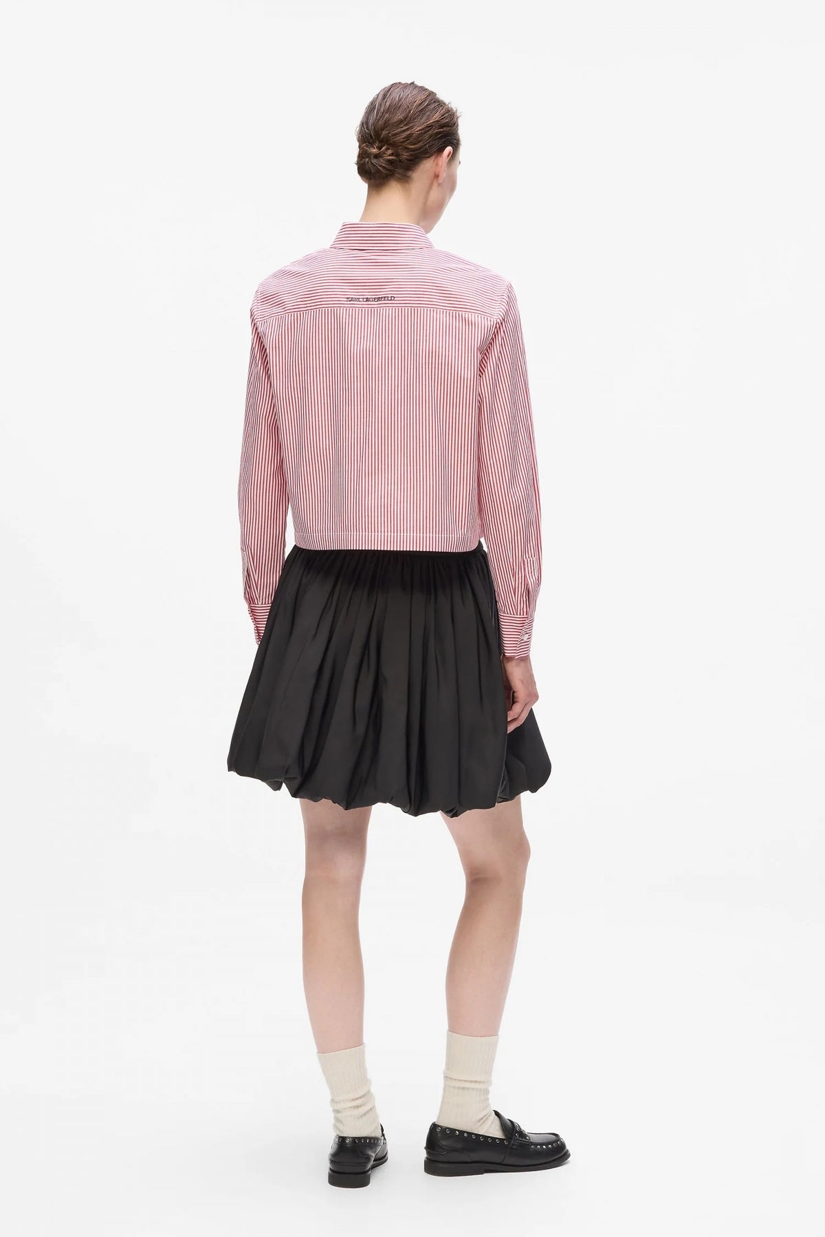 KARL LAGERFELD JEANS IKON CHOUPETTE CROPPED SHI en color ROSA (3)