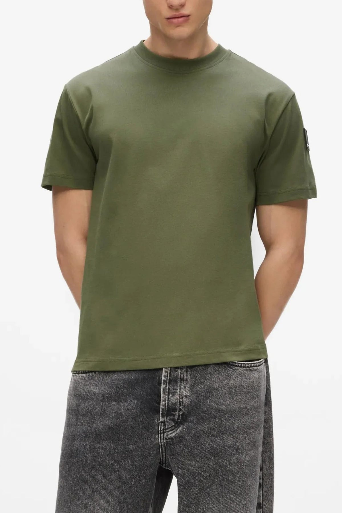 KARL LAGERFELD JEANS AM KLJ REG RUBBER PATCH TEE en color VERDE (1)