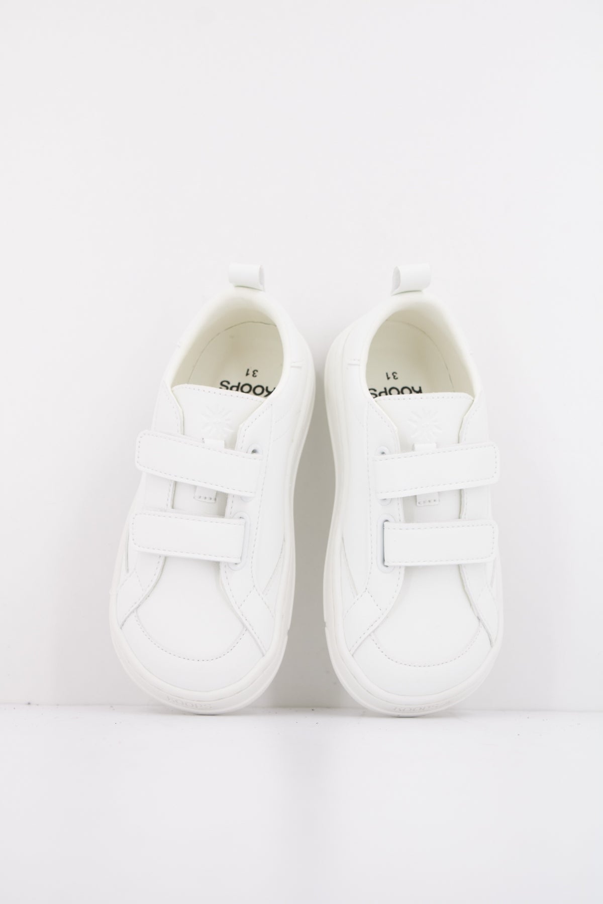 KOOPS AURO en color BLANCO (3)