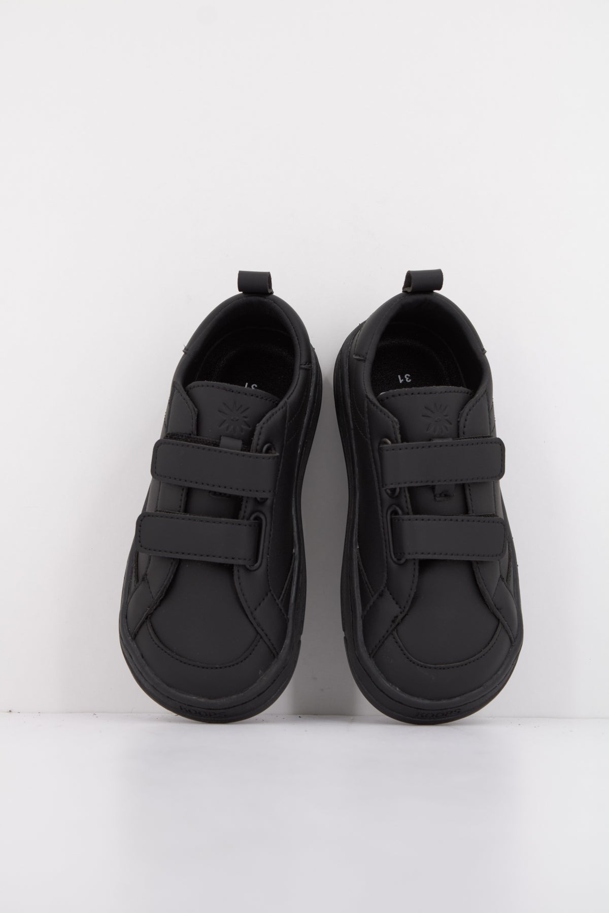 KOOPS AURO en color NEGRO (3)