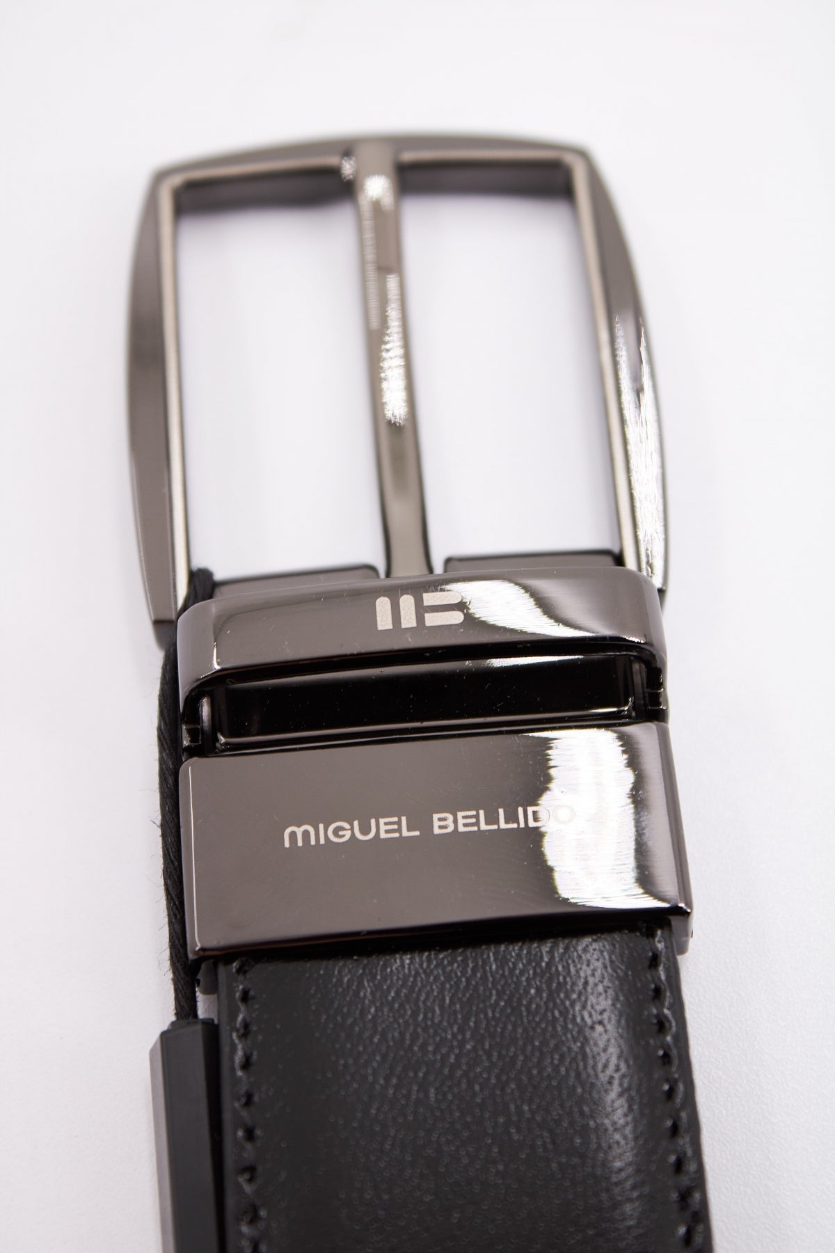 MIGUEL BELLIDO REVERSIBLE en color NEGRO (3)
