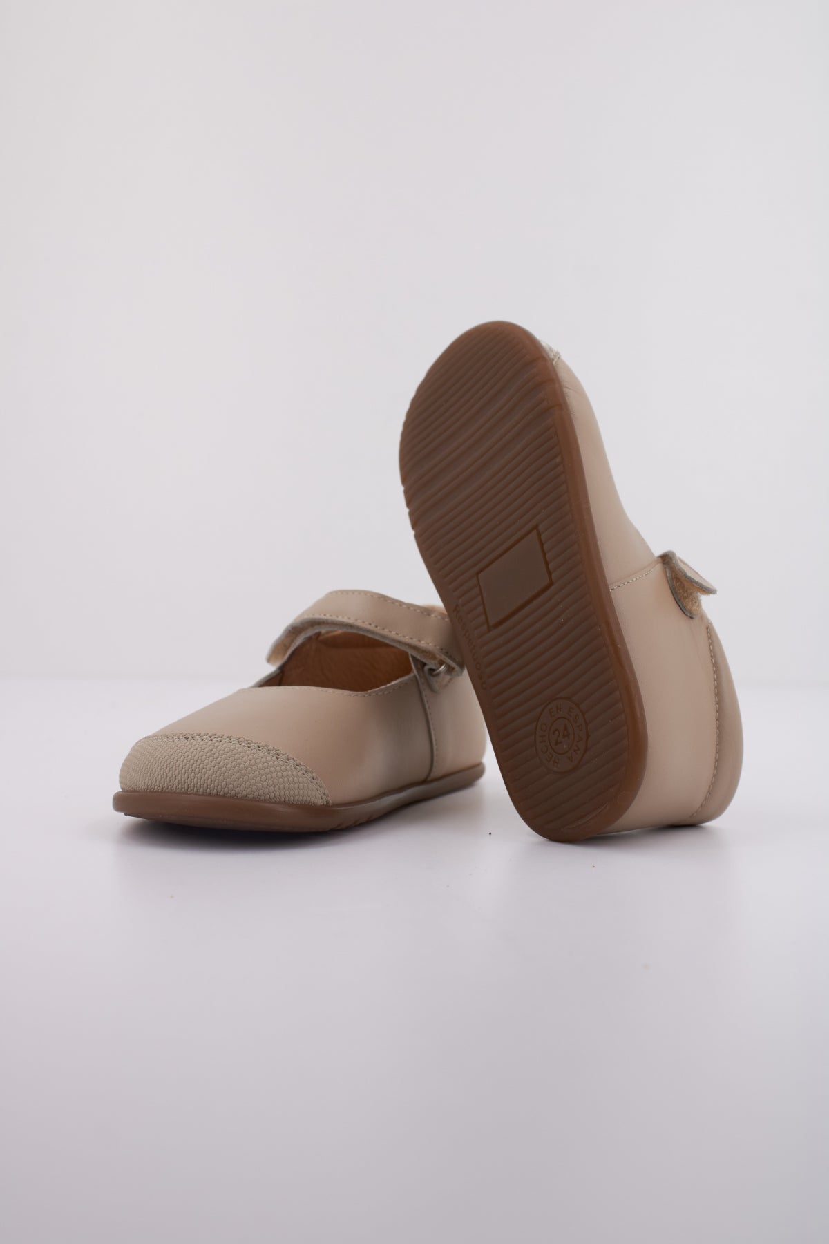 TINNY SHOES ATENEA en color MARRON (5)